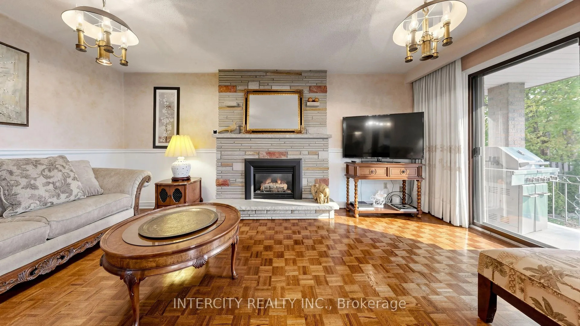 76 Spruce Avenue