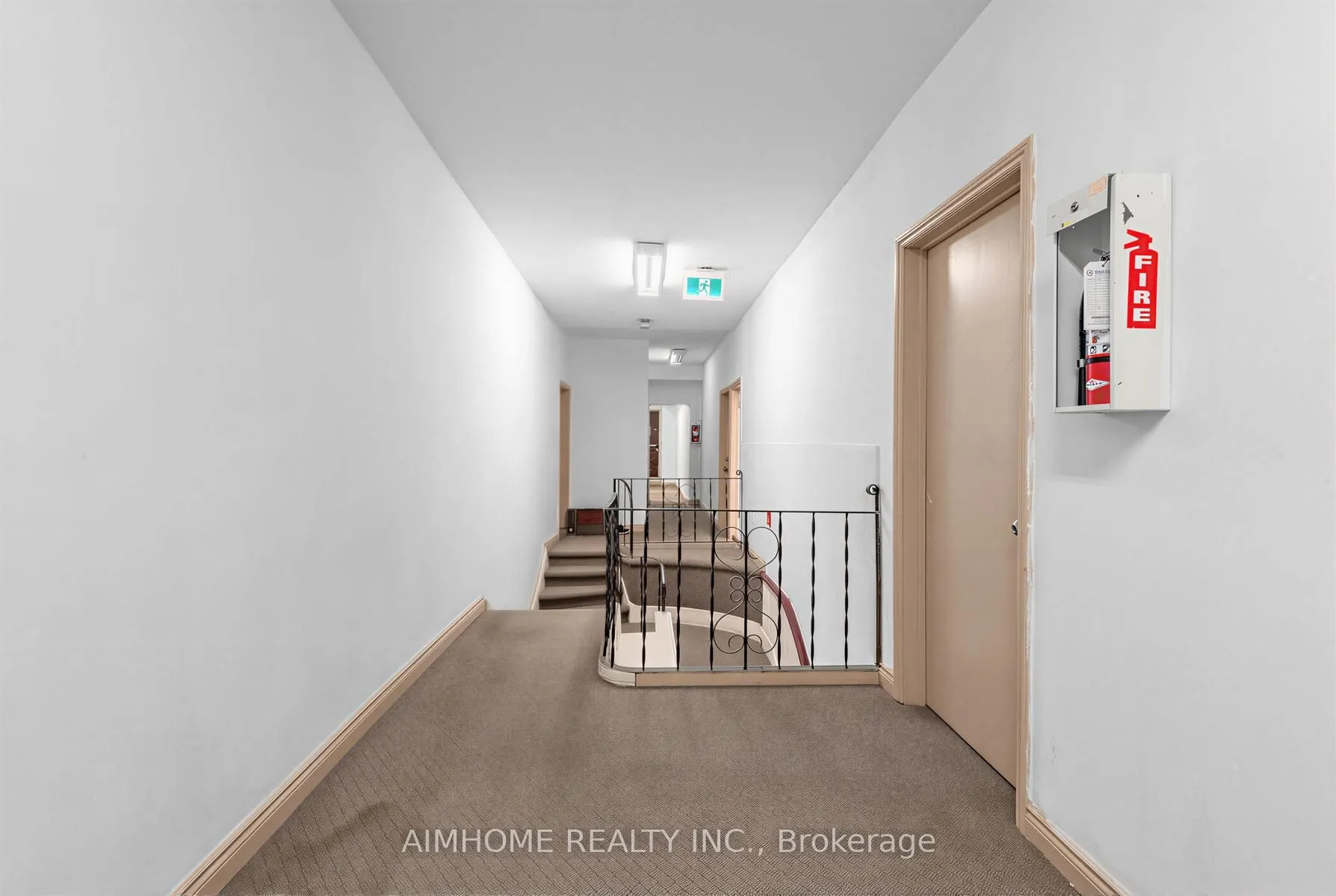 19-21 Brock Street W