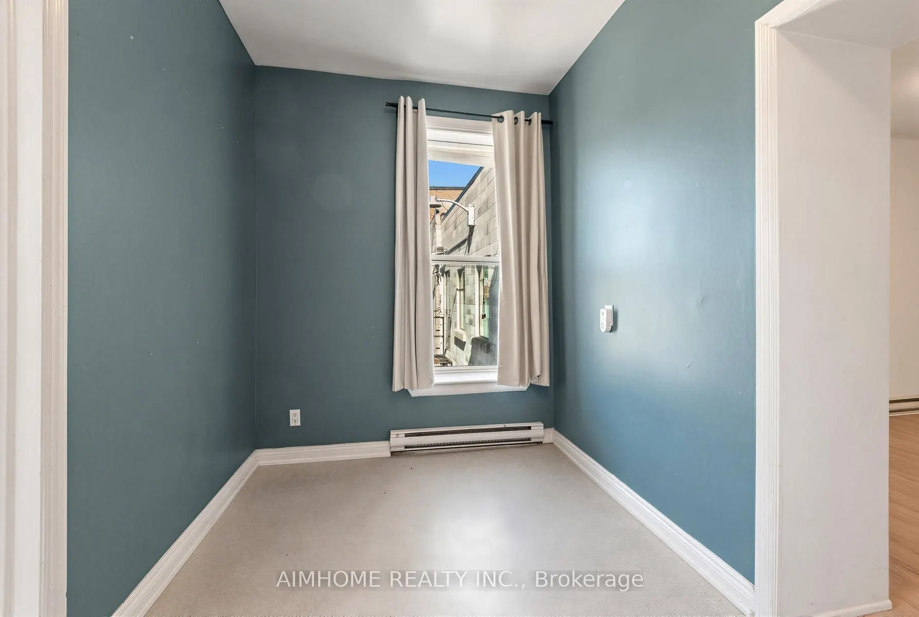 19-21 Brock Street W
