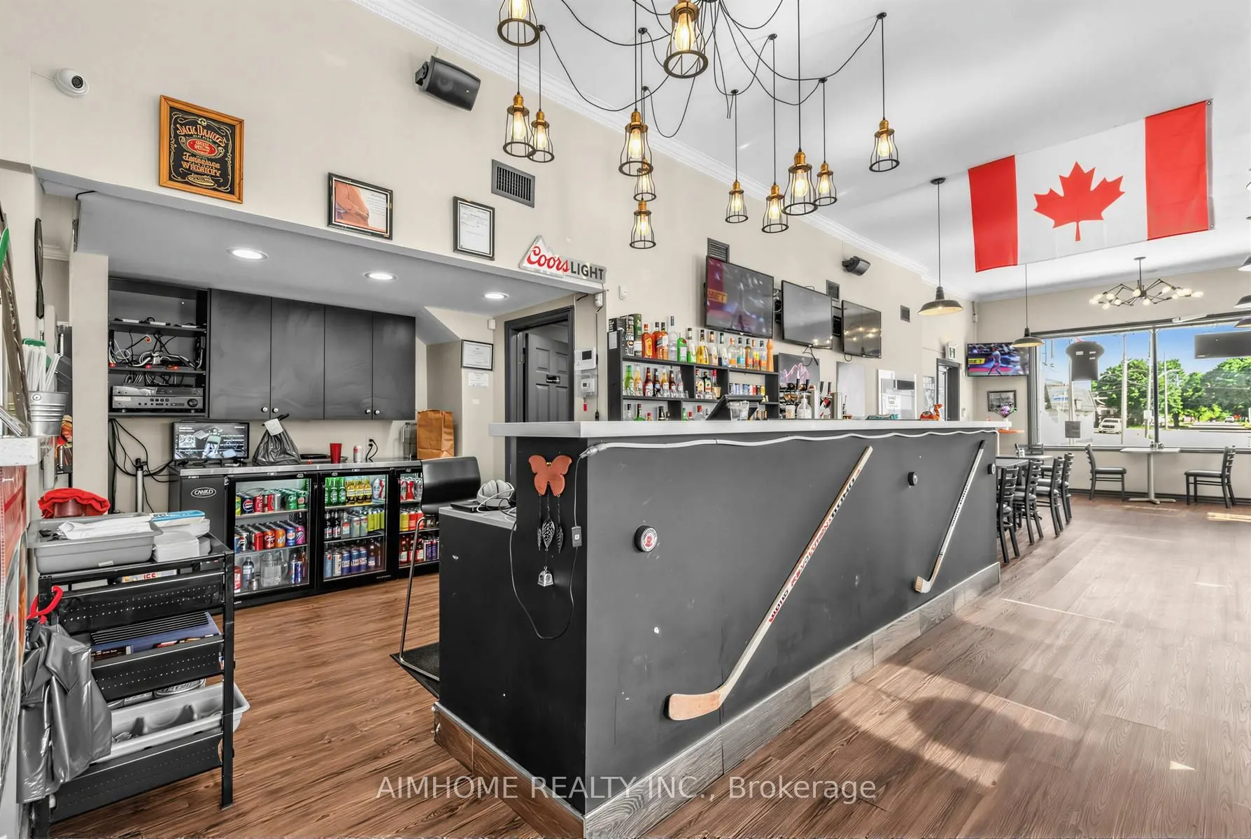 19-21 Brock Street W