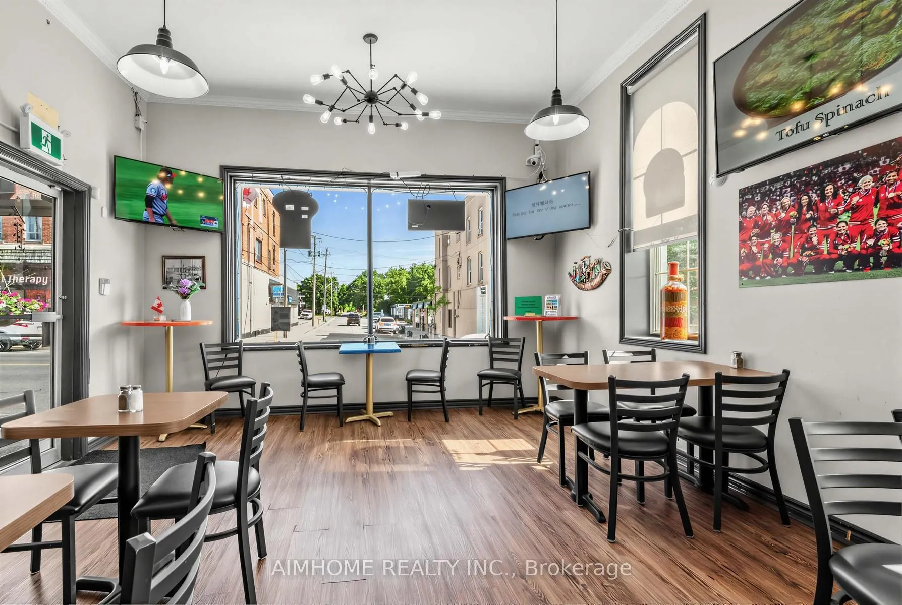 19-21 Brock Street W