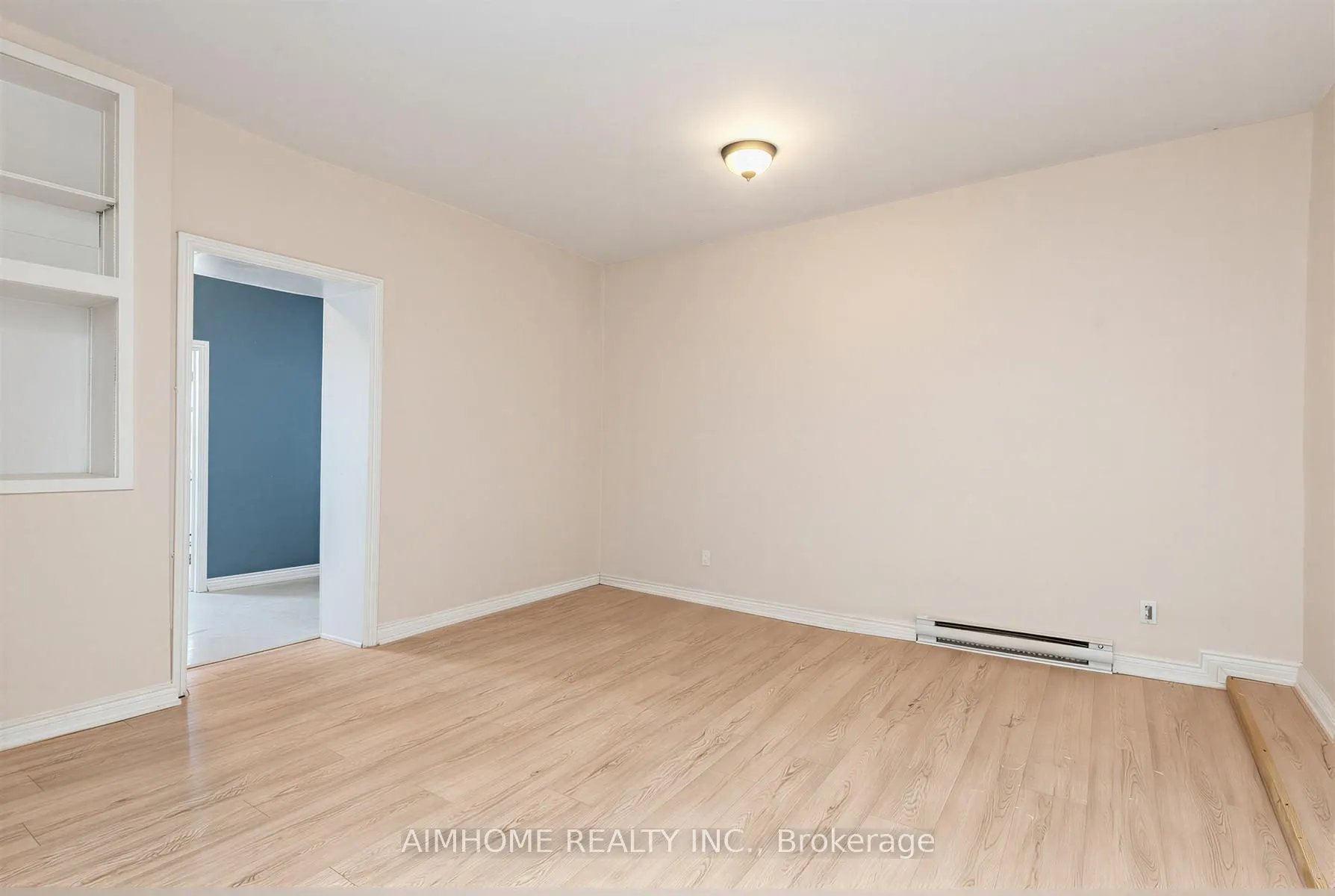 19-21 Brock Street W