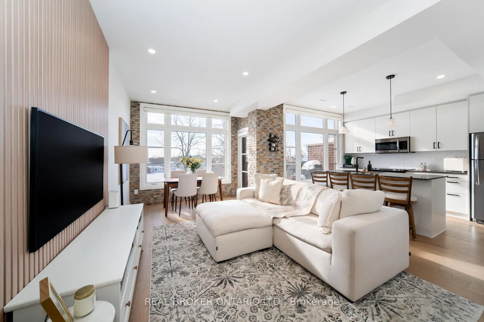 8167 Kipling Avenue #48