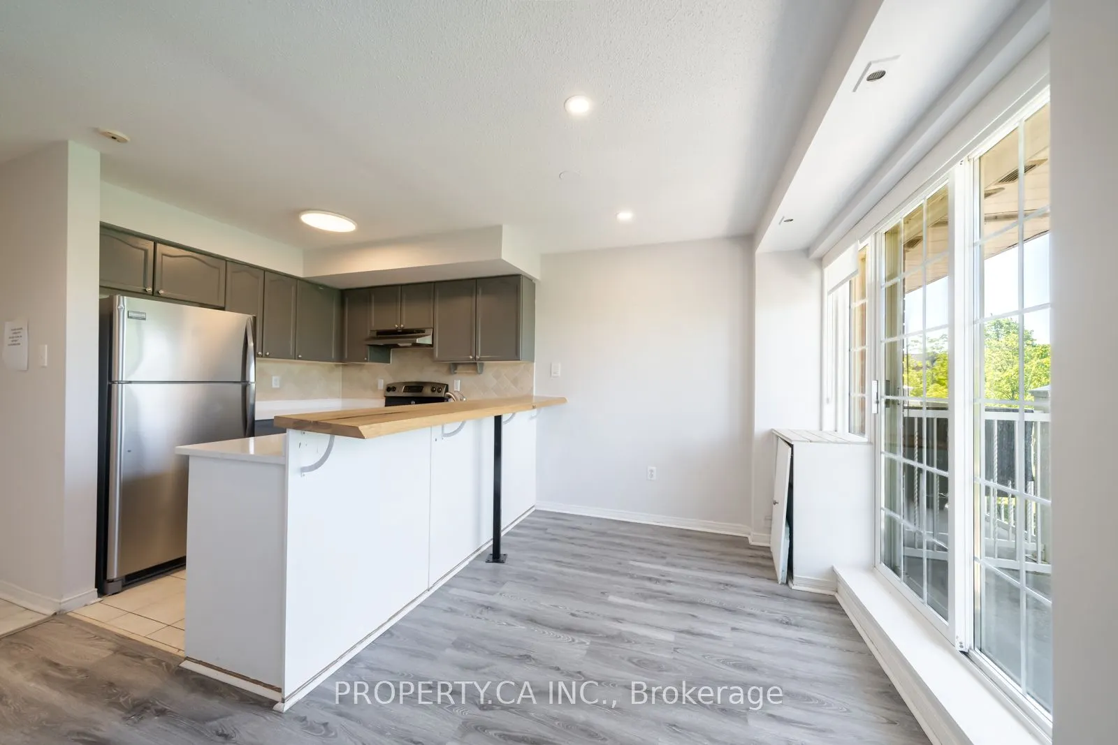 15 Cornell Meadows Avenue #A206