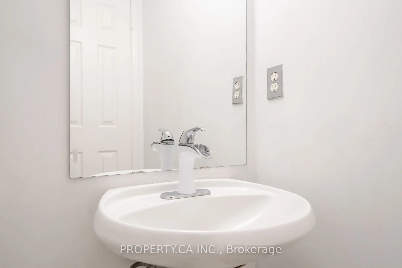 15 Cornell Meadows Avenue #A206
