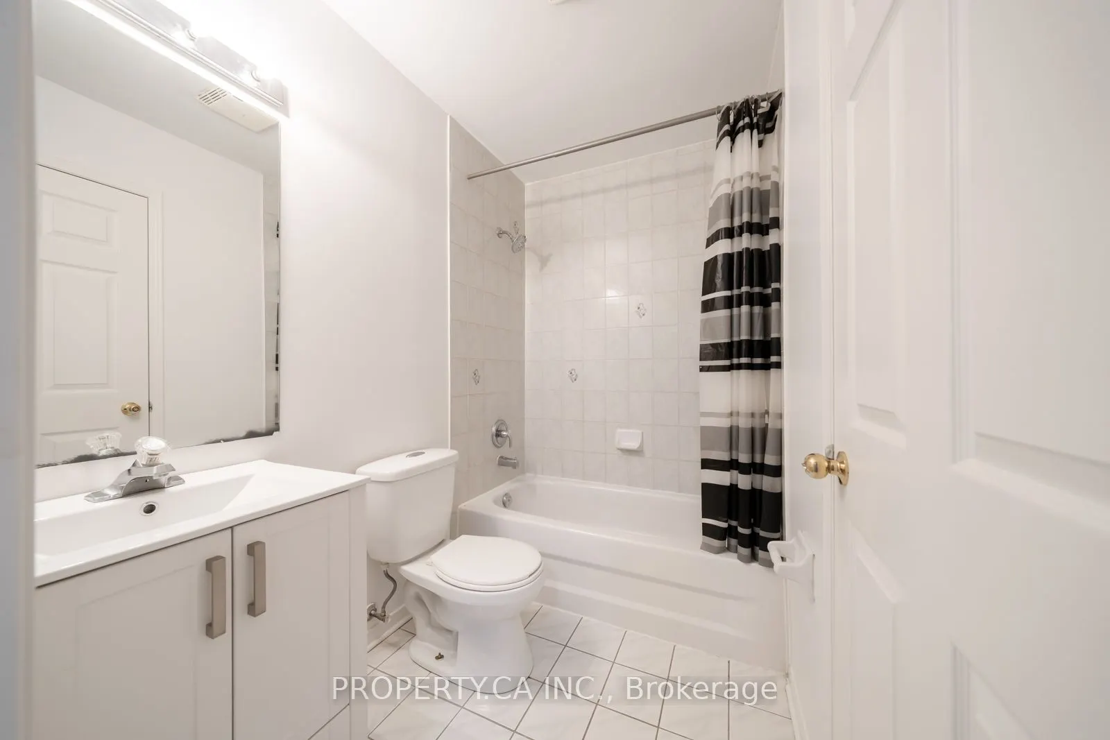 15 Cornell Meadows Avenue #A206