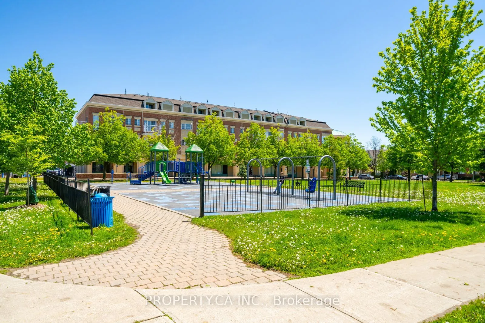 15 Cornell Meadows Avenue #A206