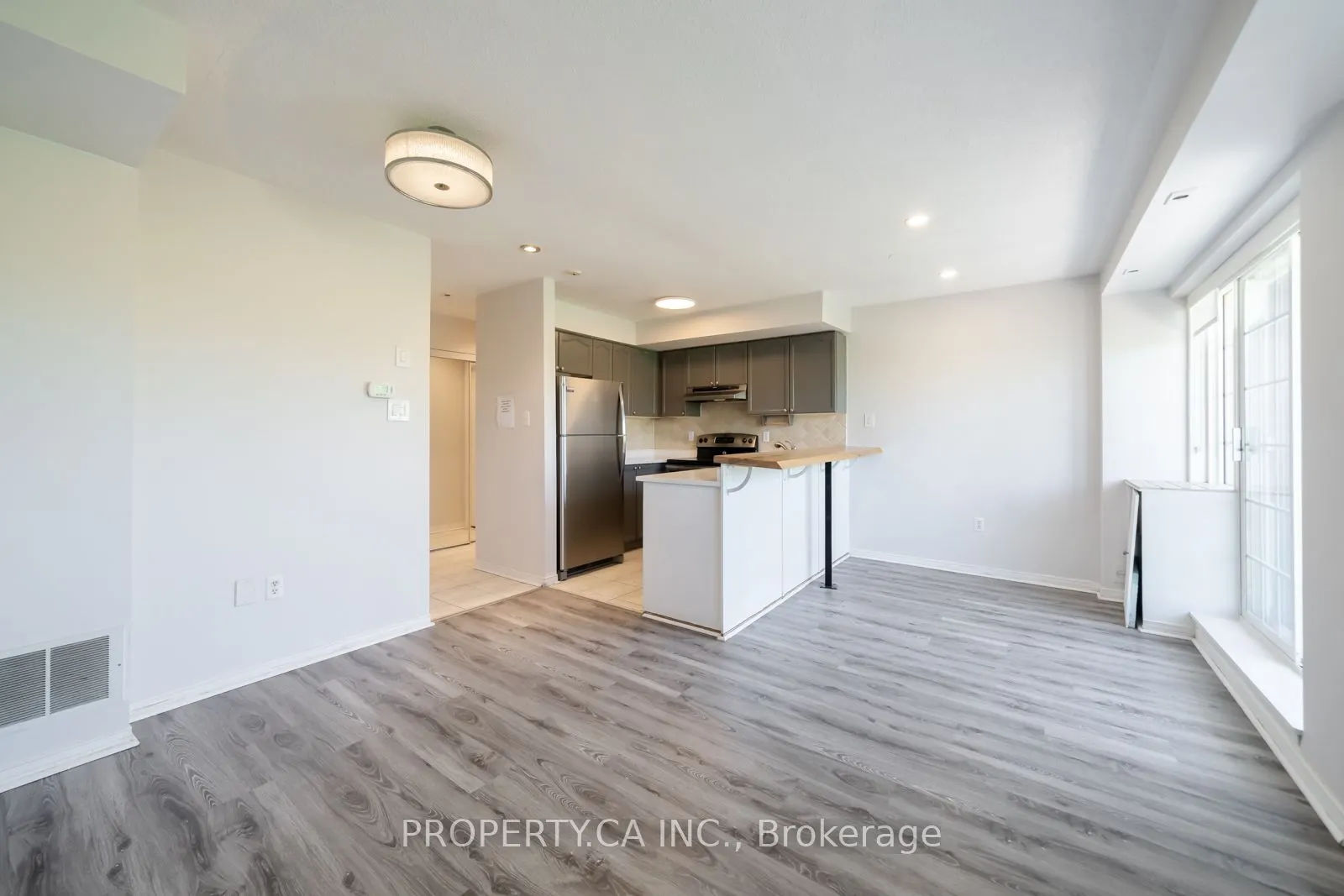 15 Cornell Meadows Avenue #A206
