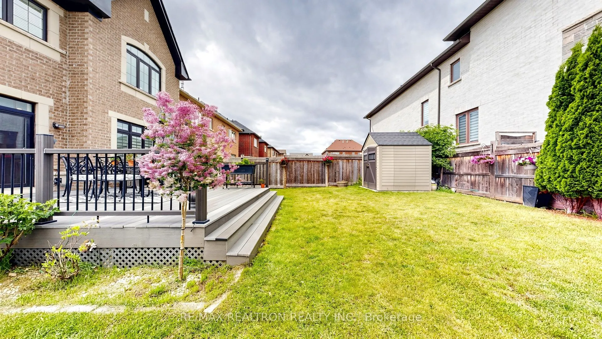 18 Ladder Crescent