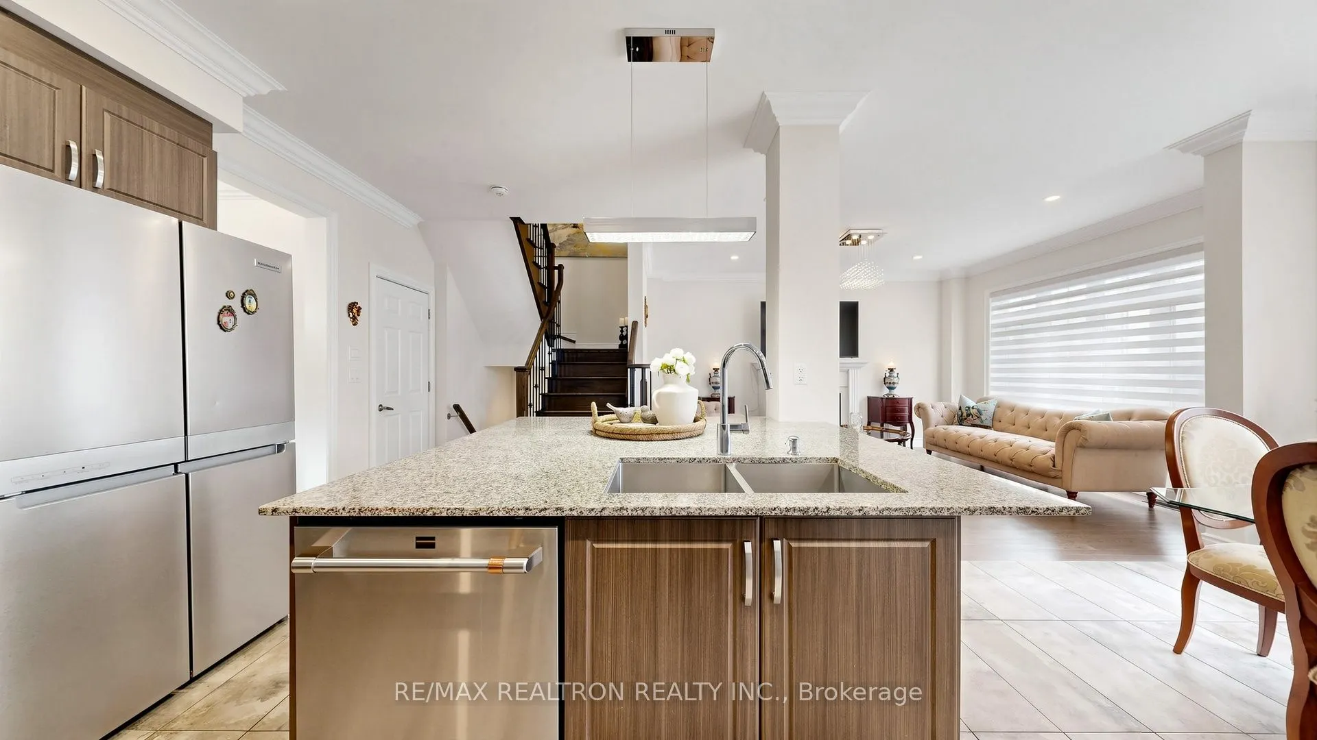 18 Ladder Crescent