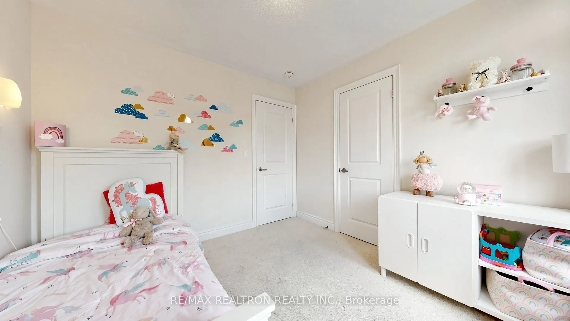 18 Ladder Crescent