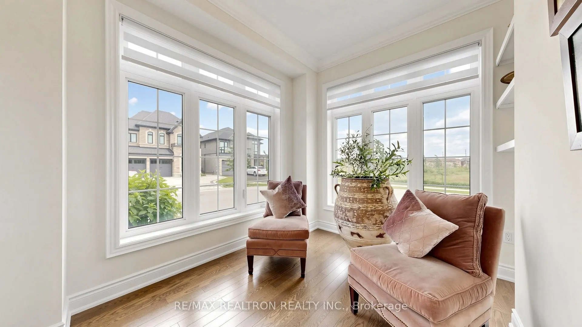 18 Ladder Crescent