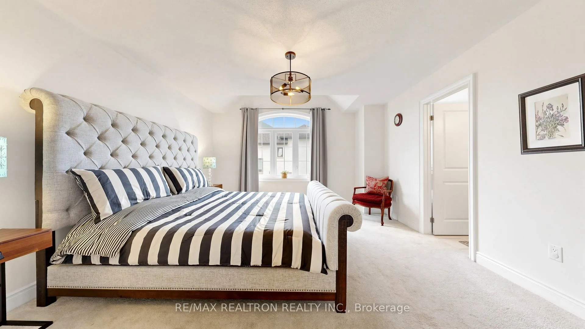 18 Ladder Crescent