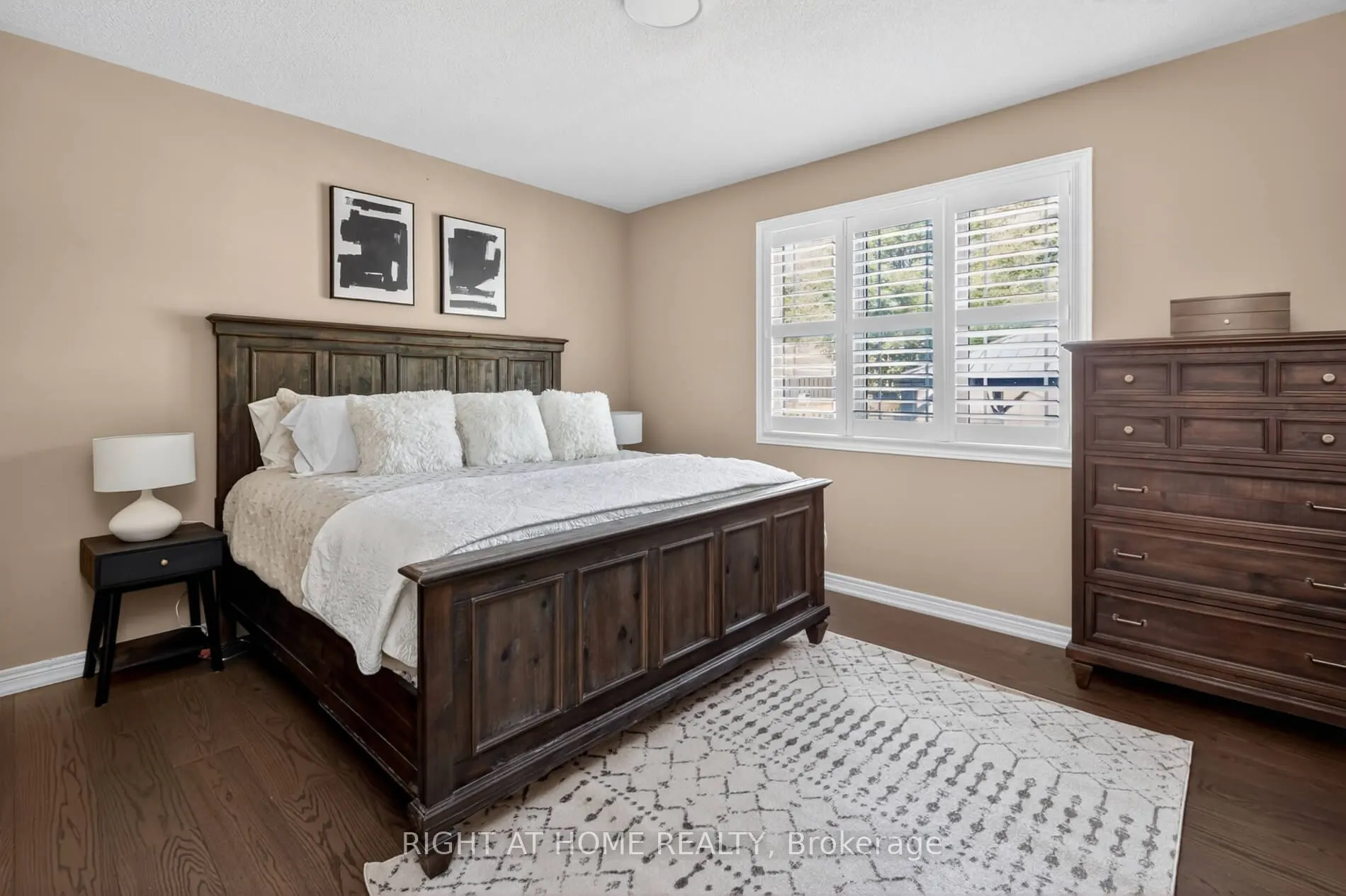 80 Sharpe Crescent