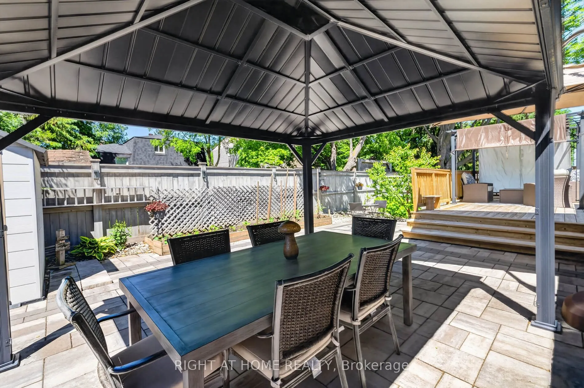 80 Sharpe Crescent