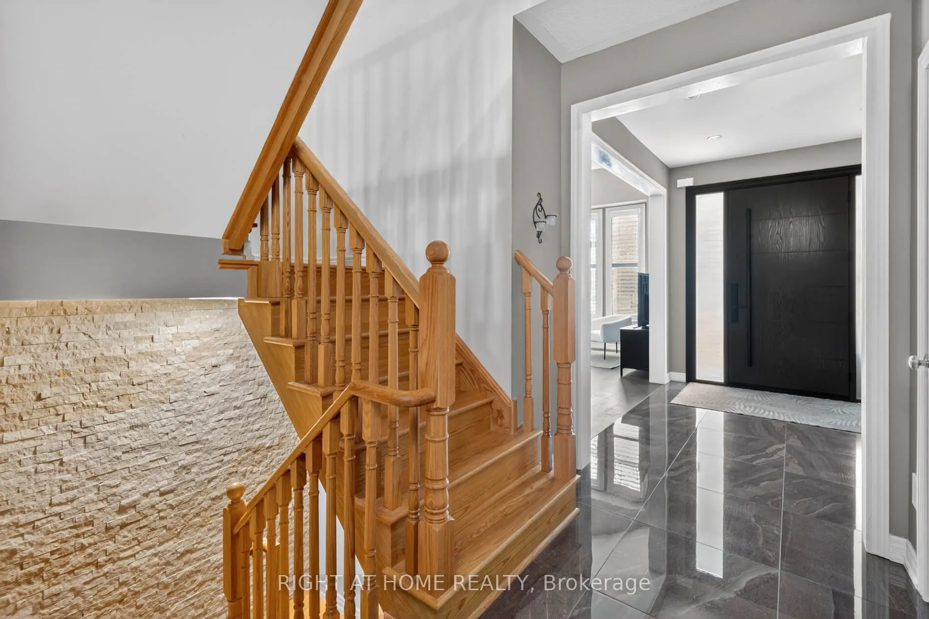 80 Sharpe Crescent