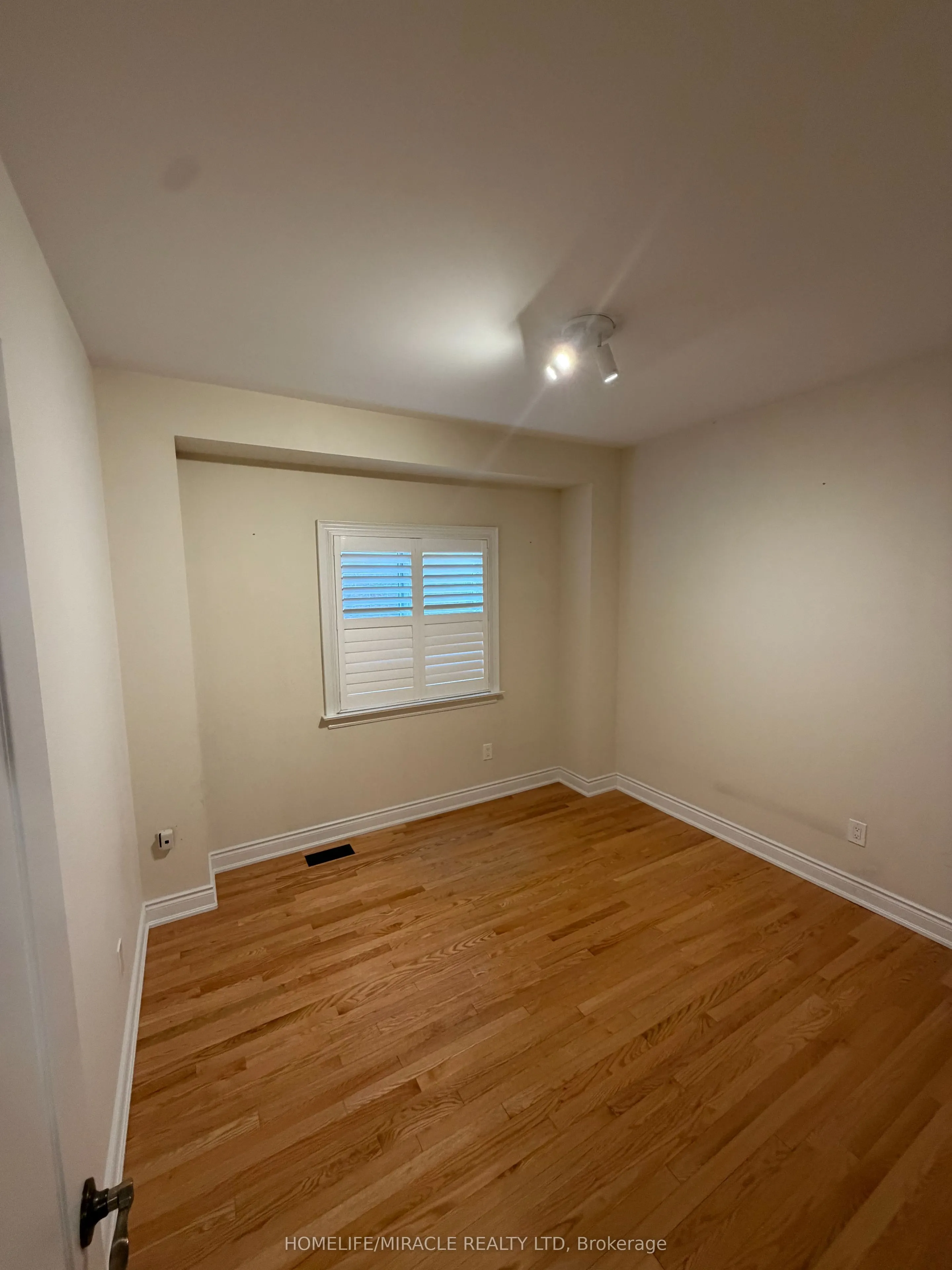 148 Milby Crescent