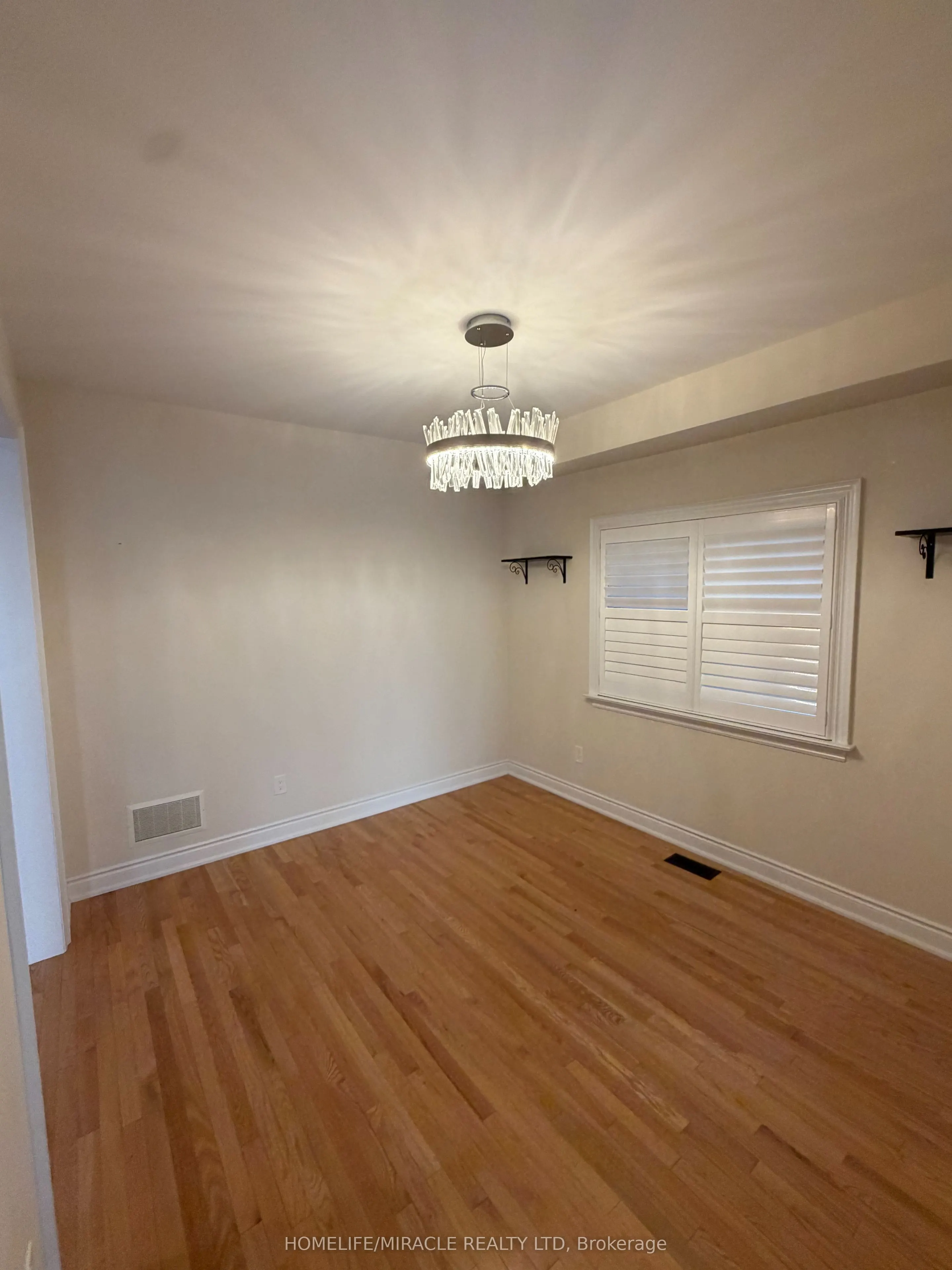148 Milby Crescent
