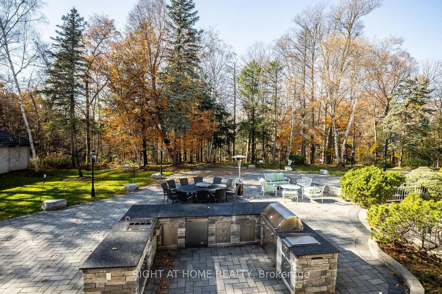 38 Sugarbush Court