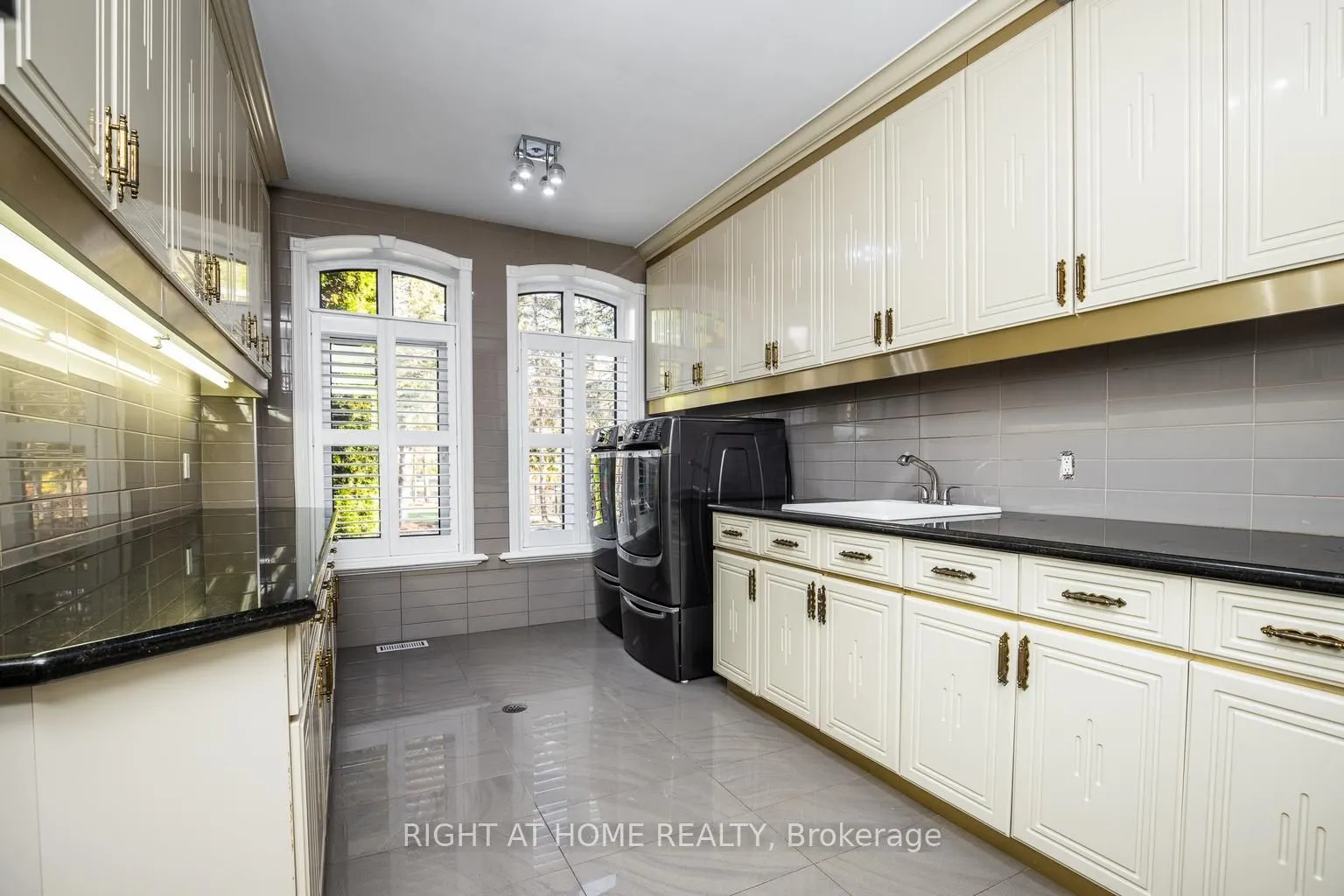 38 Sugarbush Court
