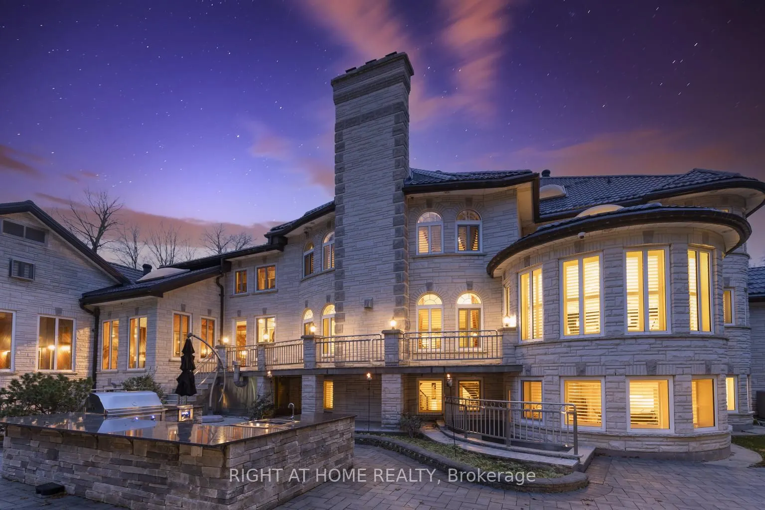 38 Sugarbush Court