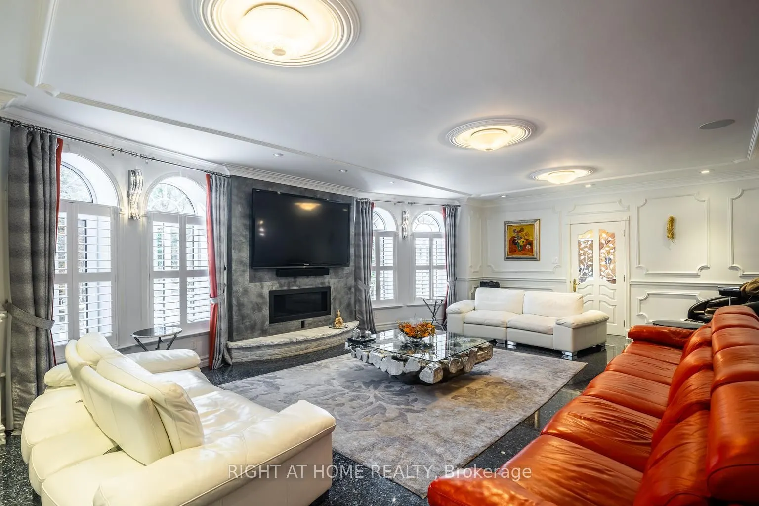 38 Sugarbush Court