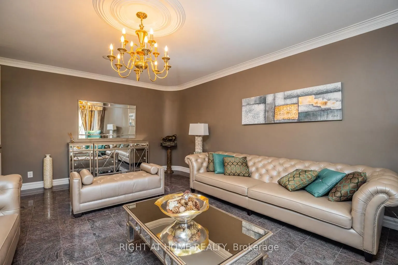 38 Sugarbush Court