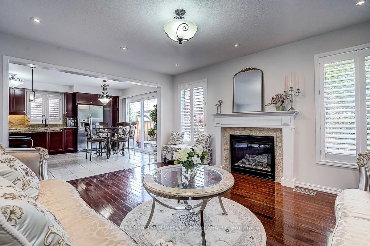 10 Collie Crescent