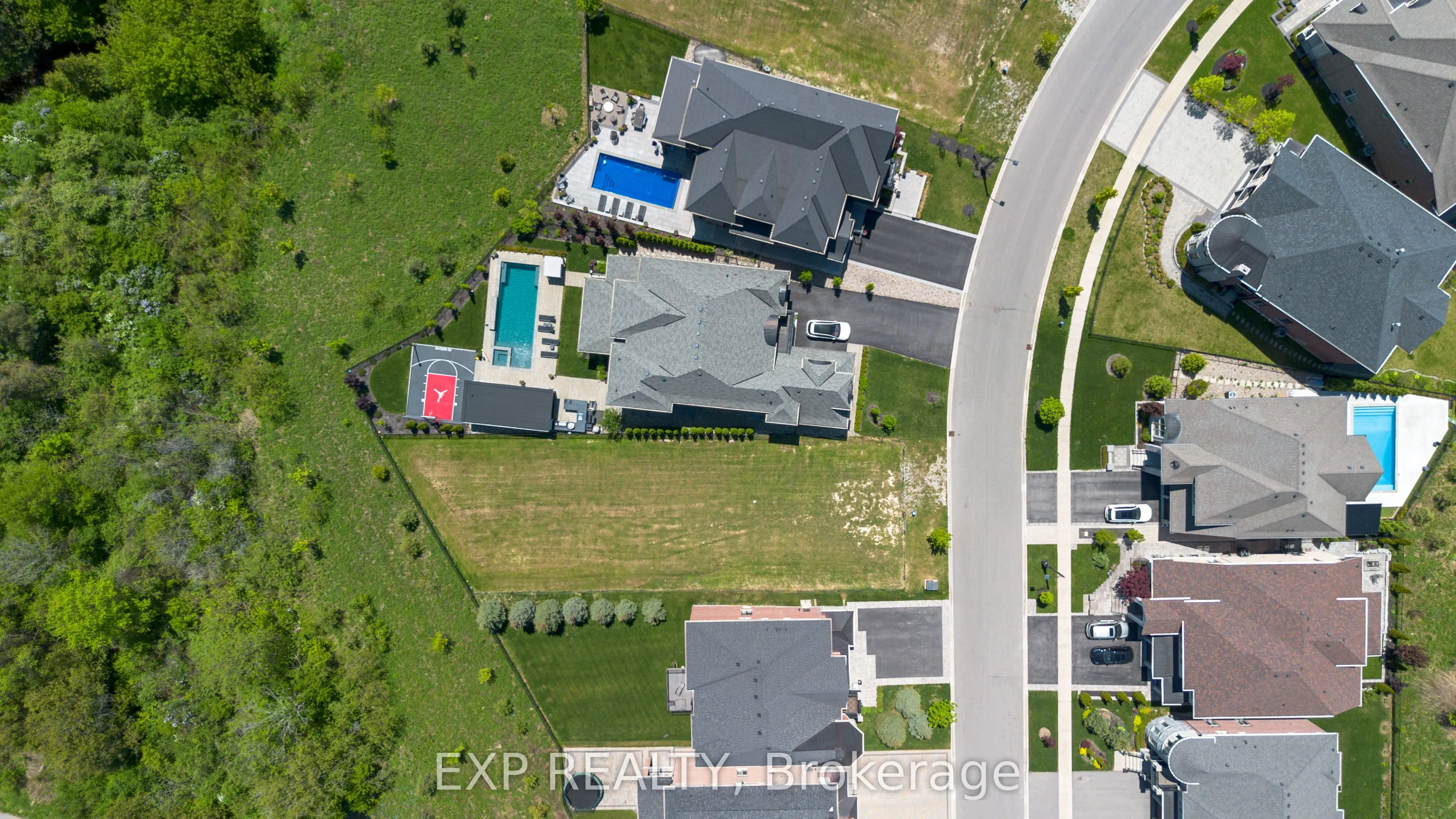 25 Hogan Court