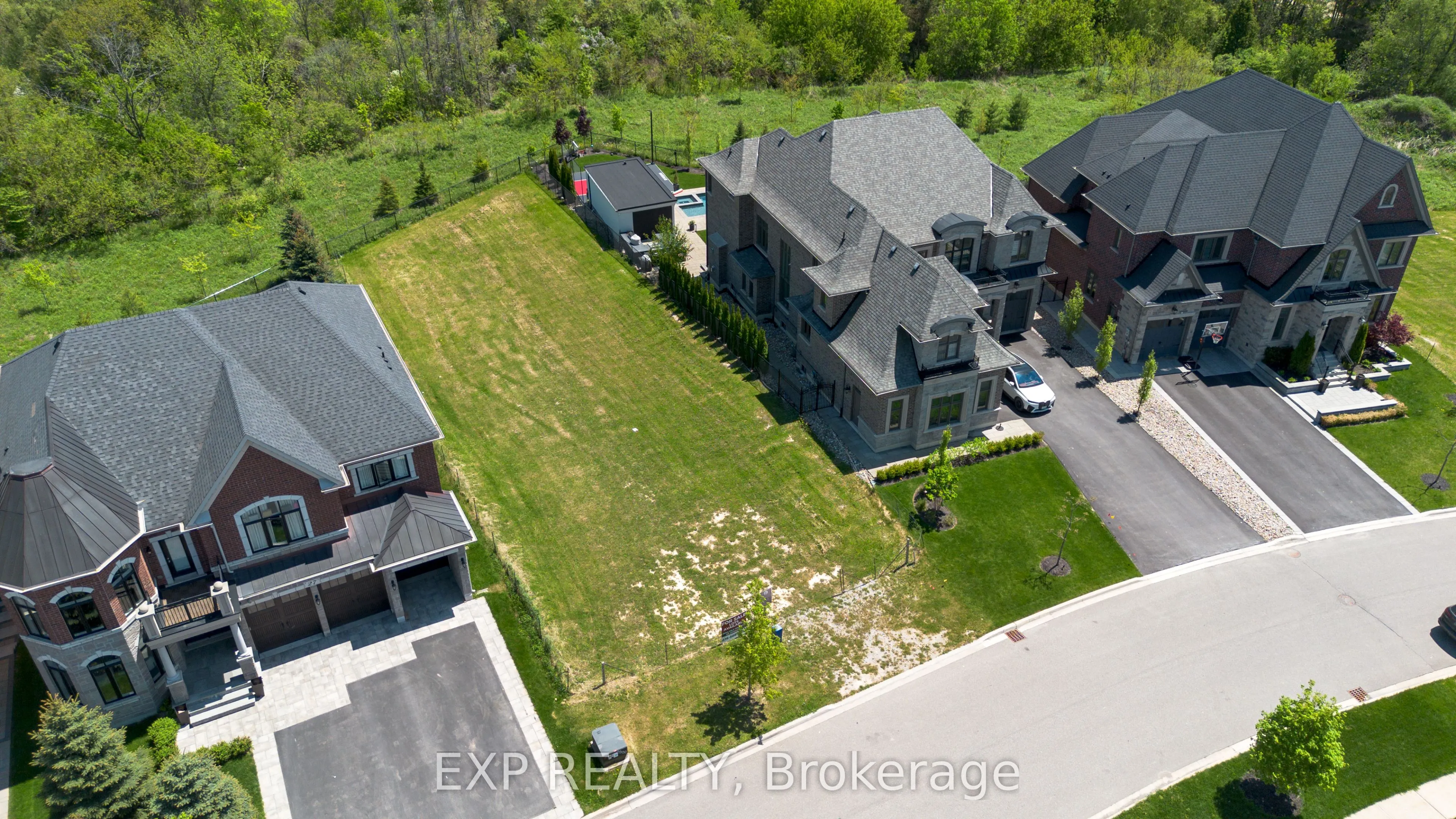 25 Hogan Court