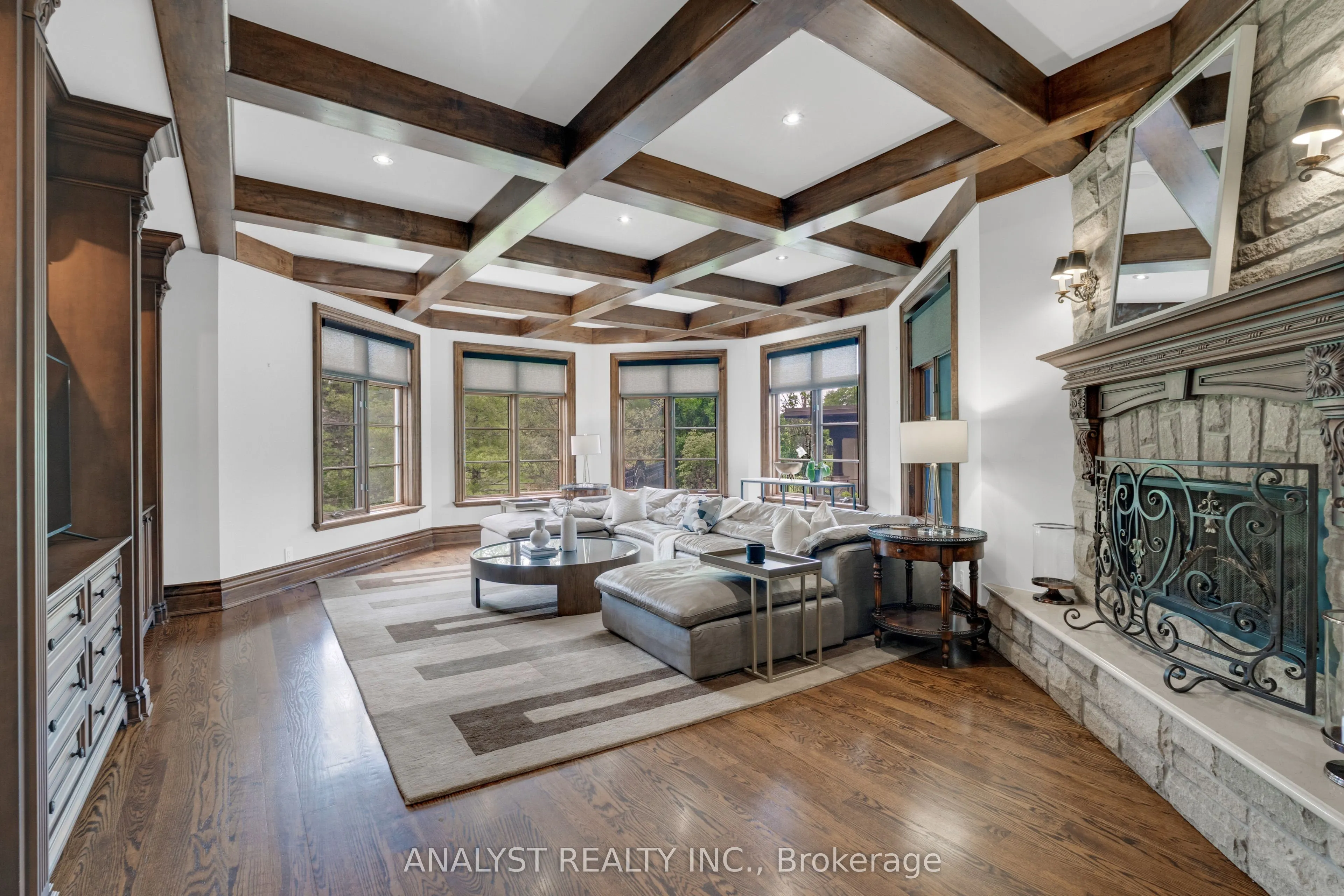 76 Scotch Valley Drive