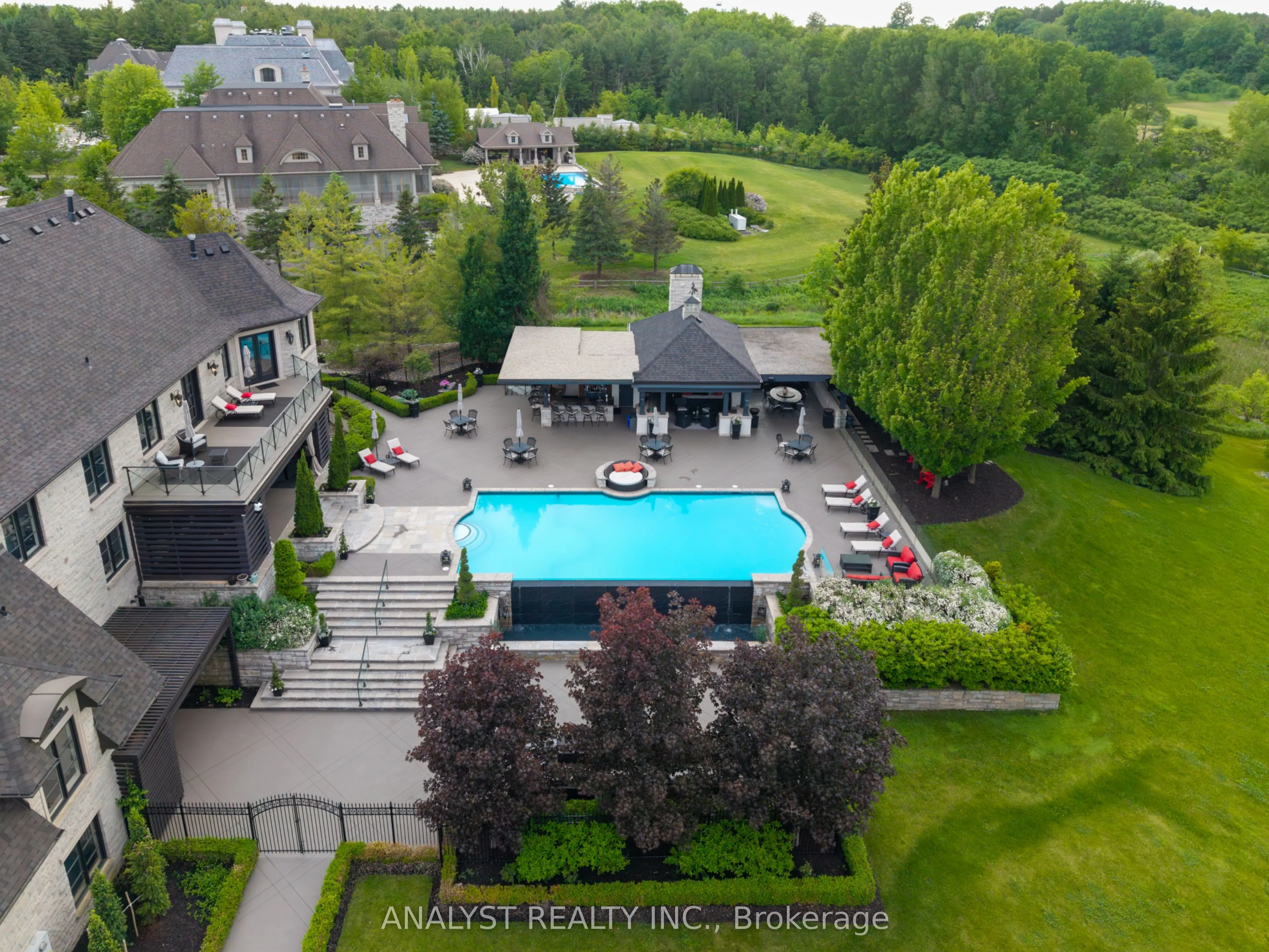 76 Scotch Valley Drive