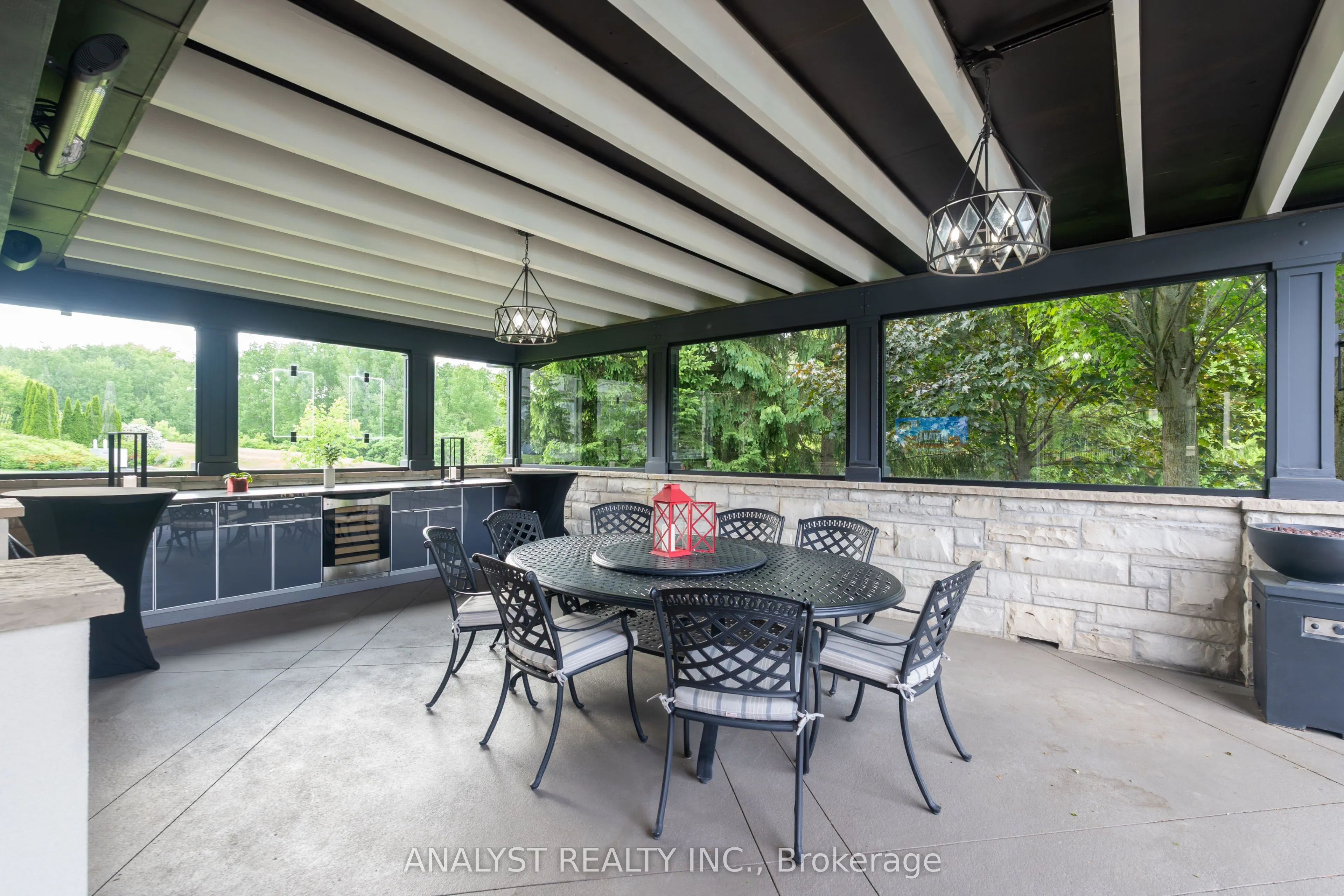 76 Scotch Valley Drive