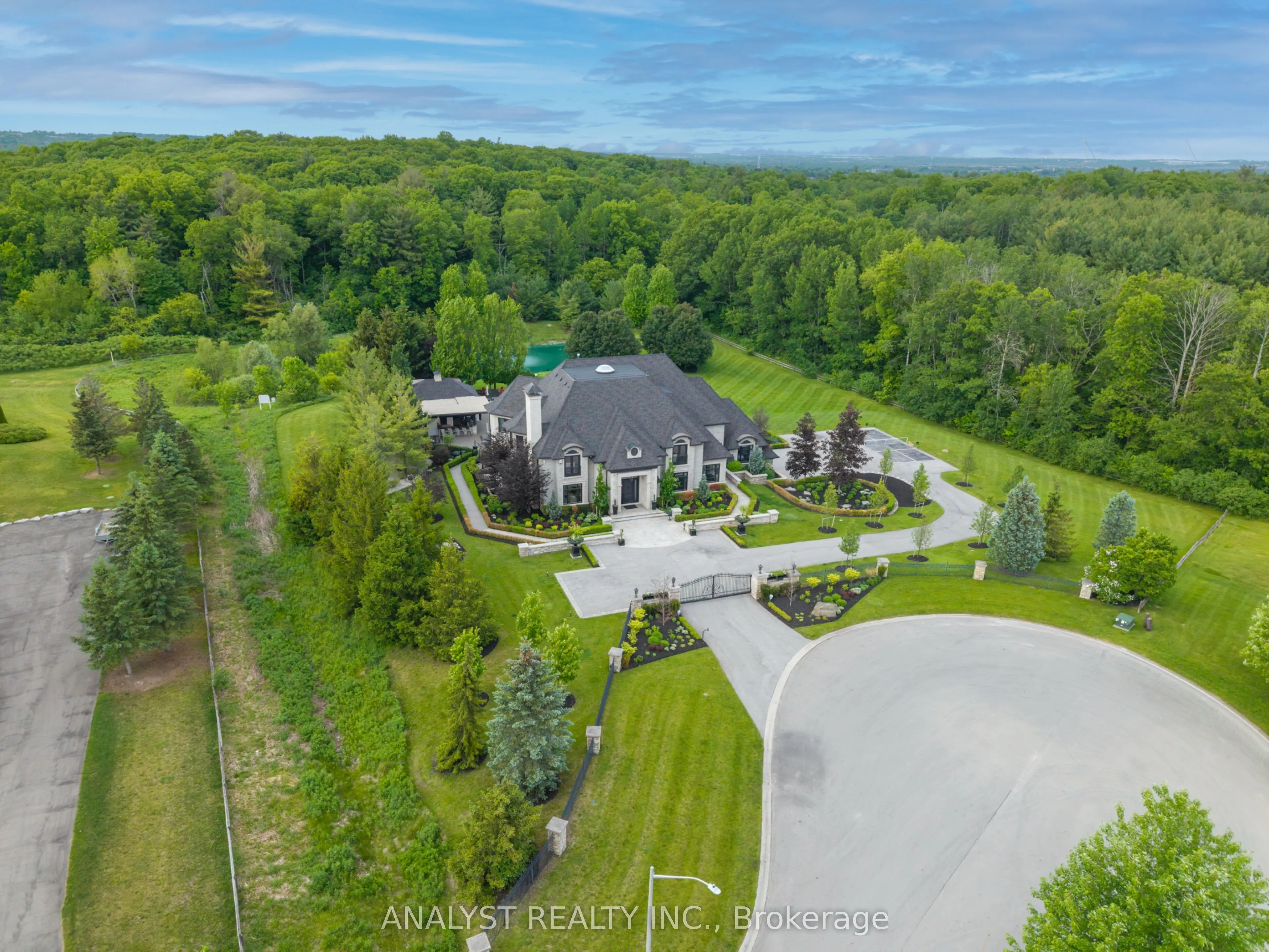 76 Scotch Valley Drive