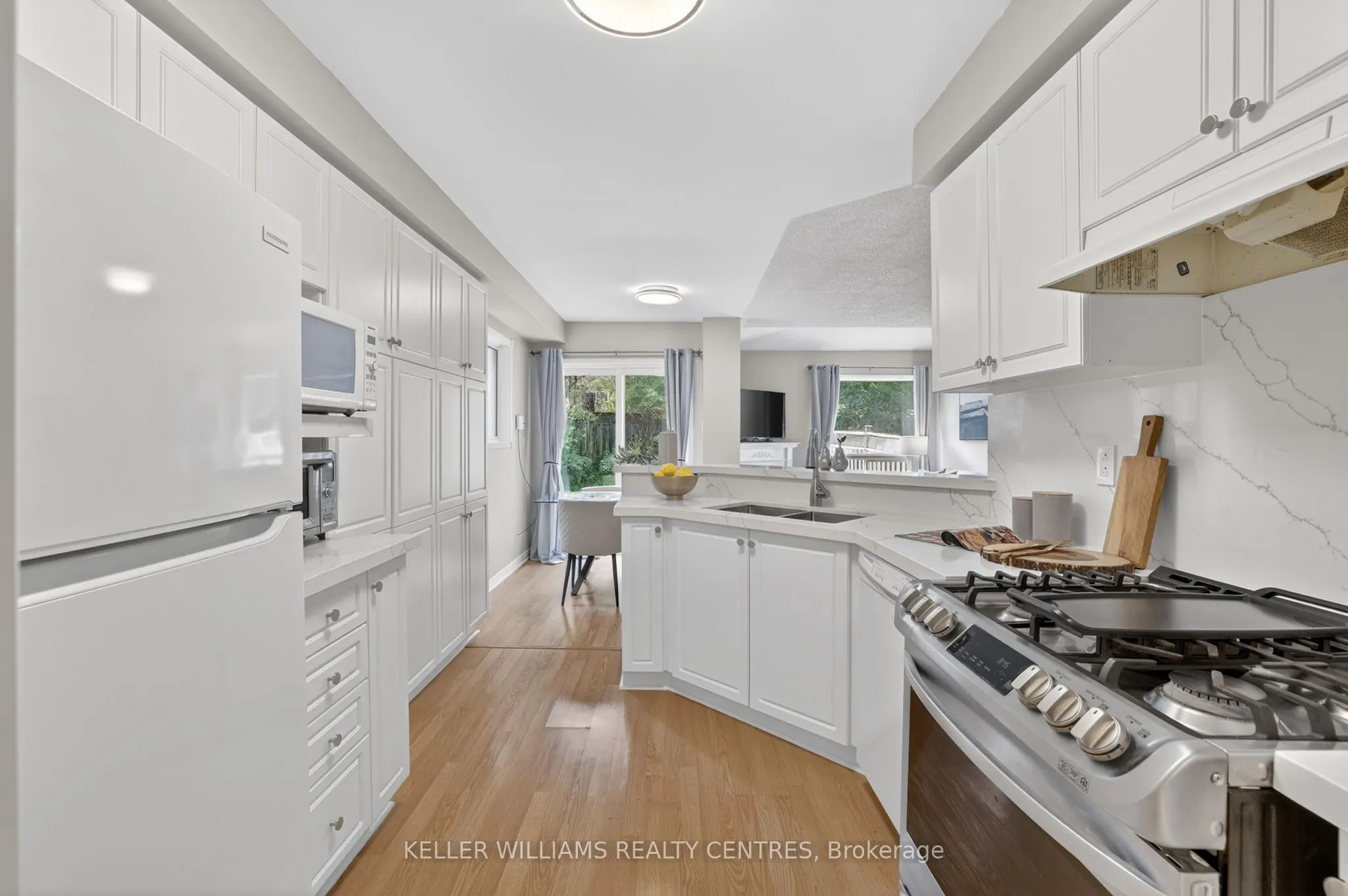 120 Woodroof Crescent