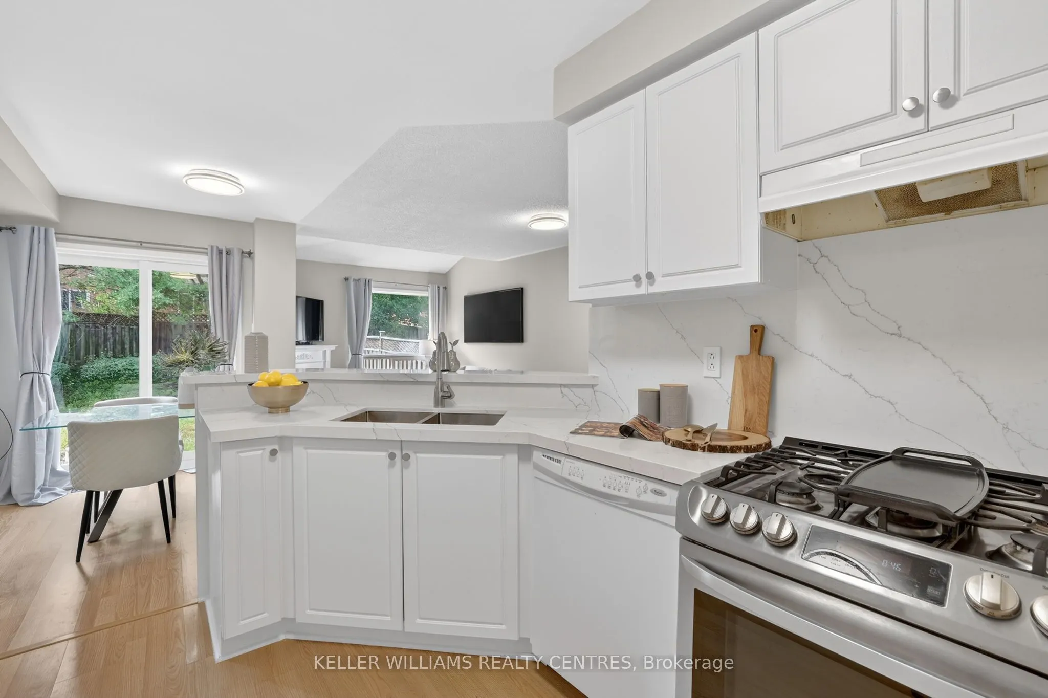 120 Woodroof Crescent