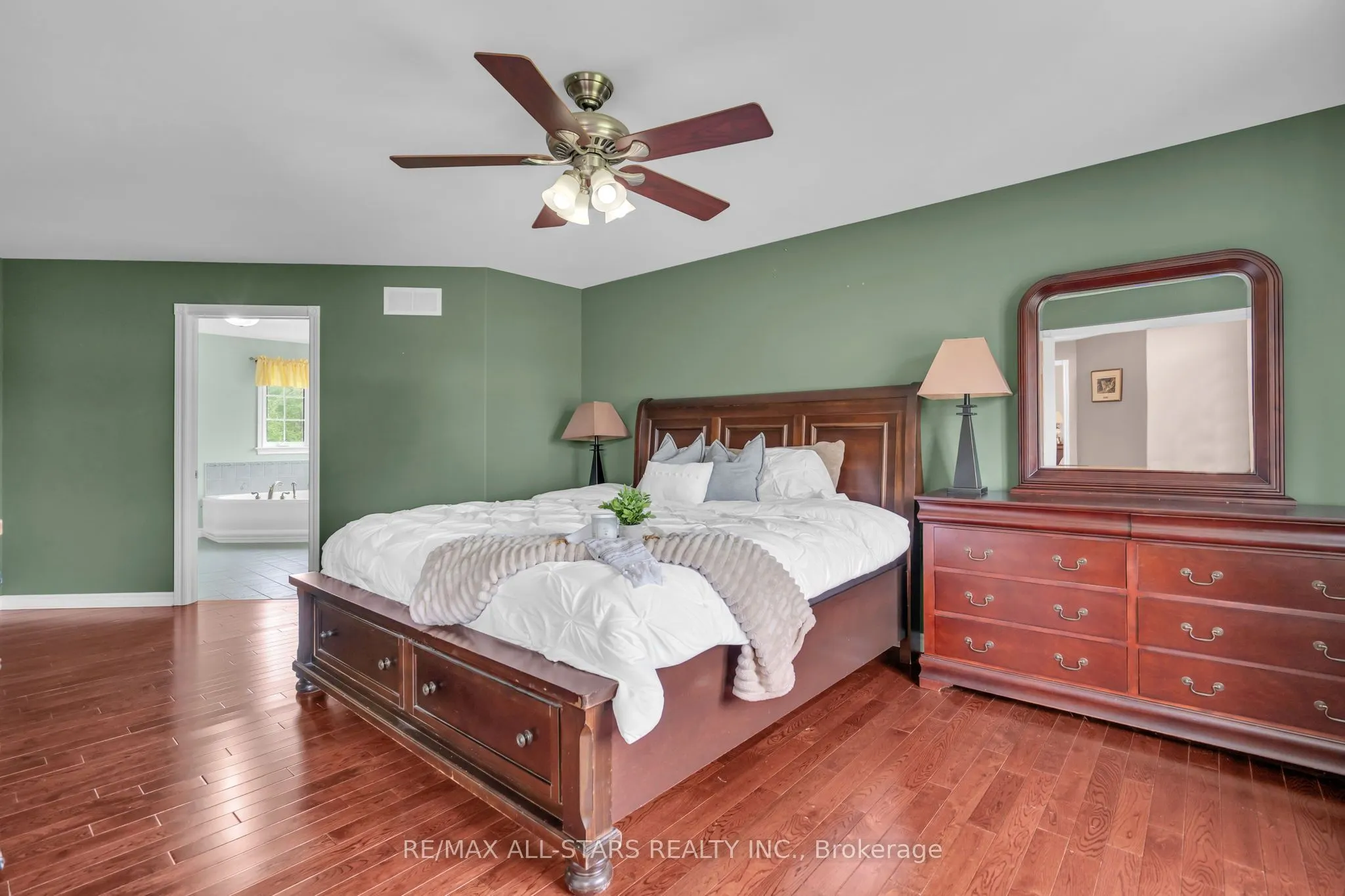 6 Audubon Way