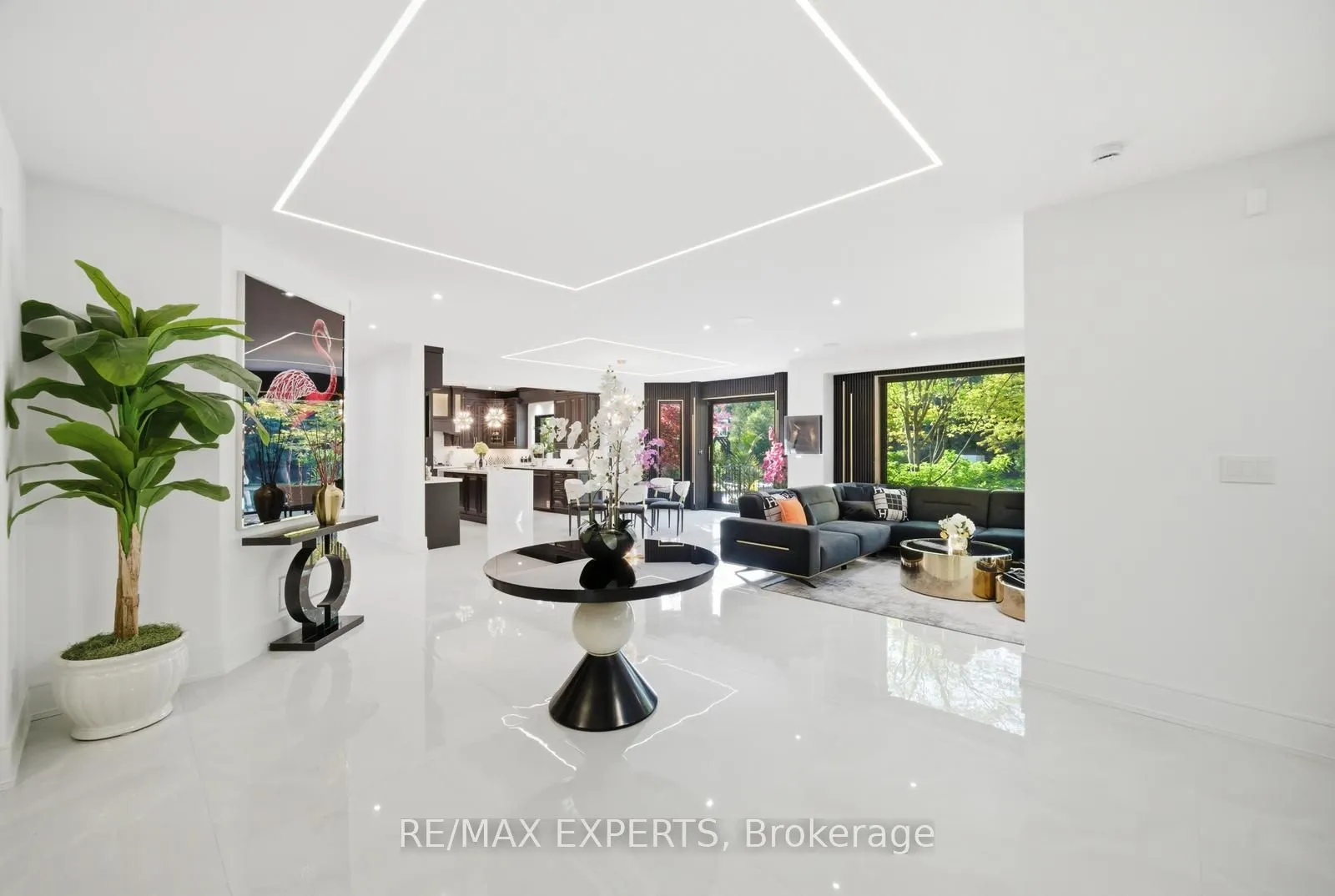 82 Westwood Lane