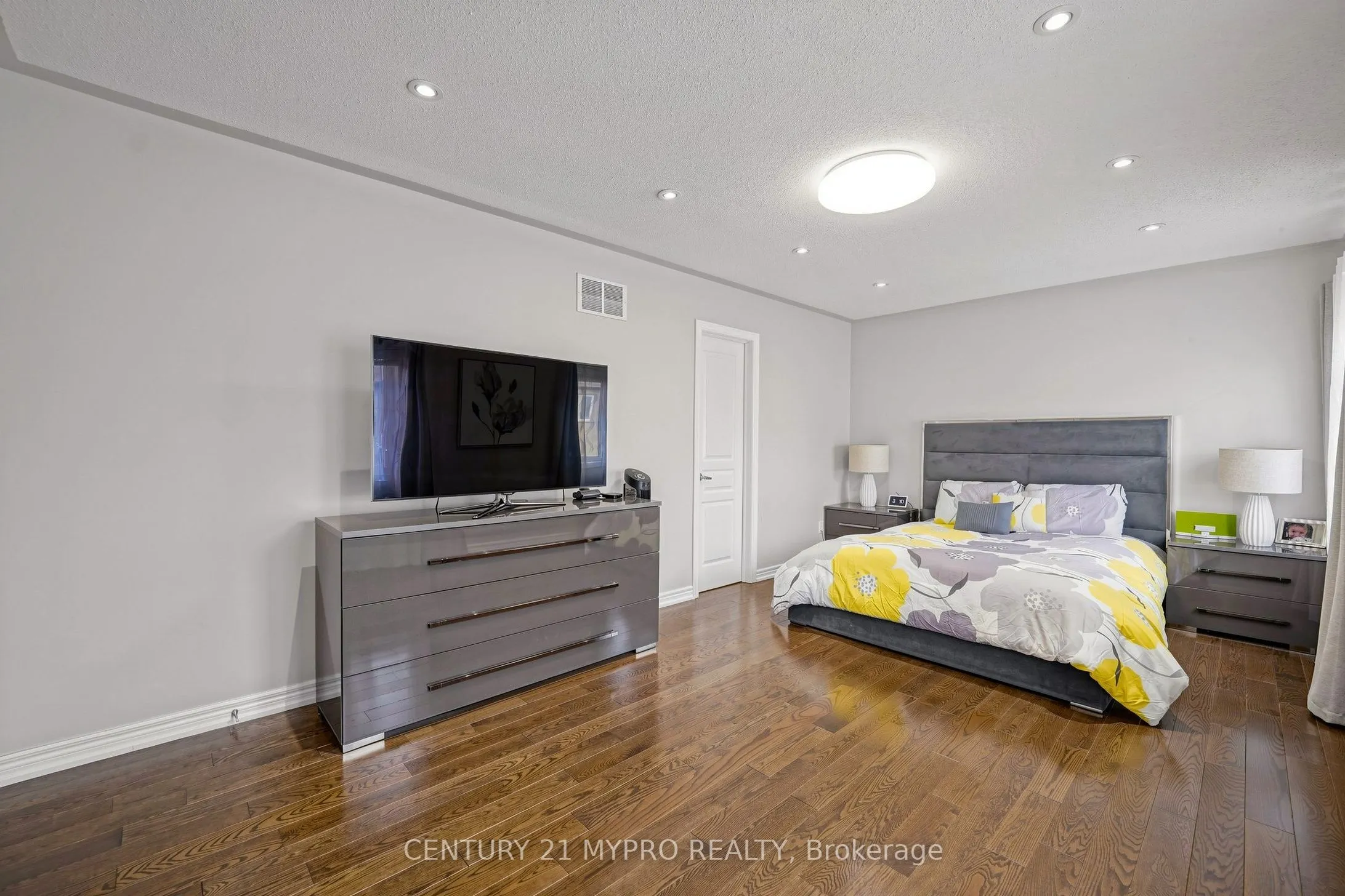 225 Silver Maple Road