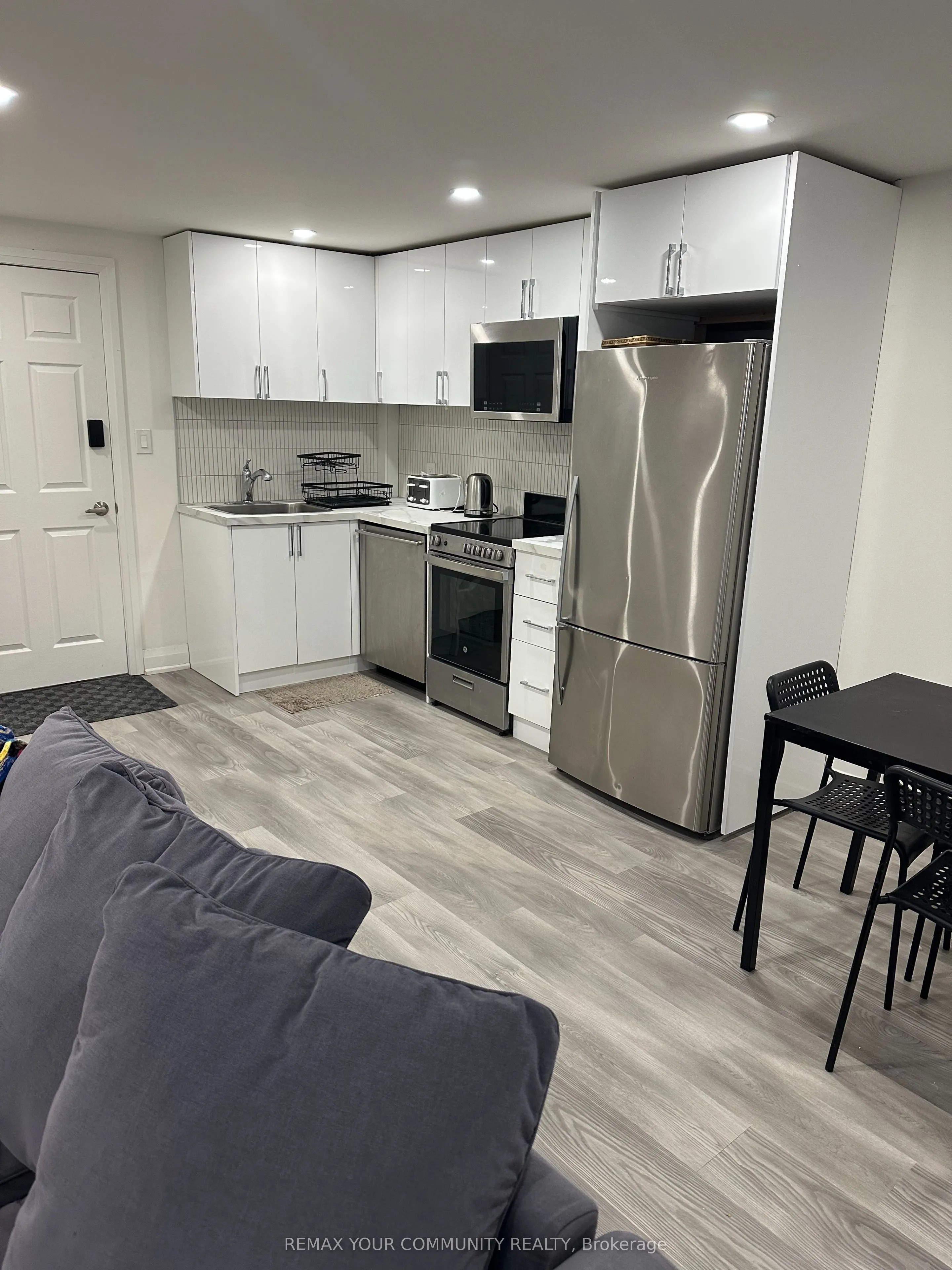 243 Orchard Heights Boulevard