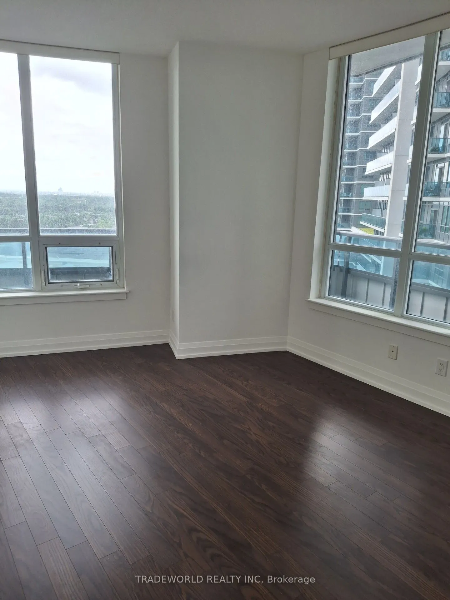 7171 Yonge Street ##901