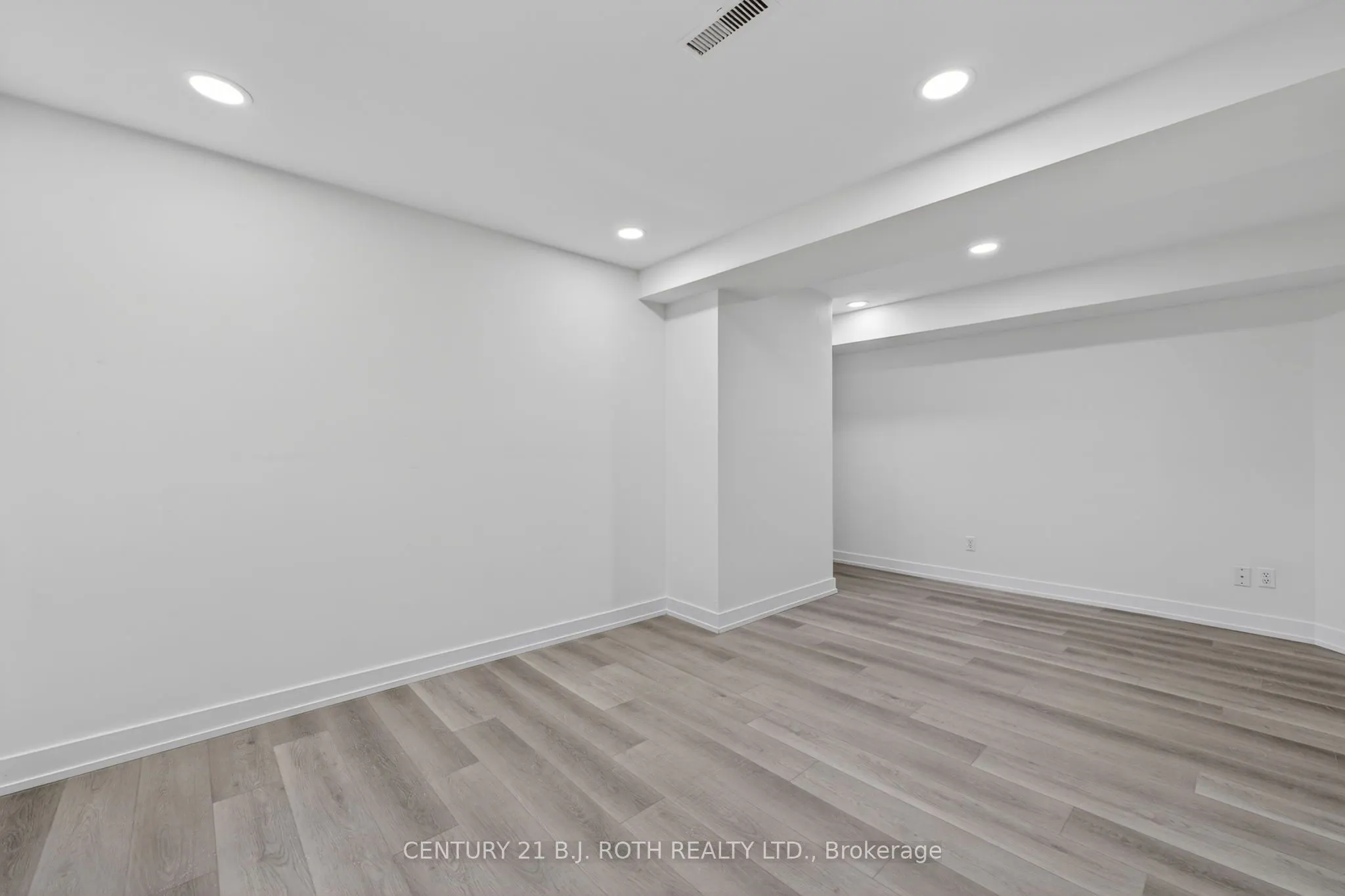 1077 CORRIE Street