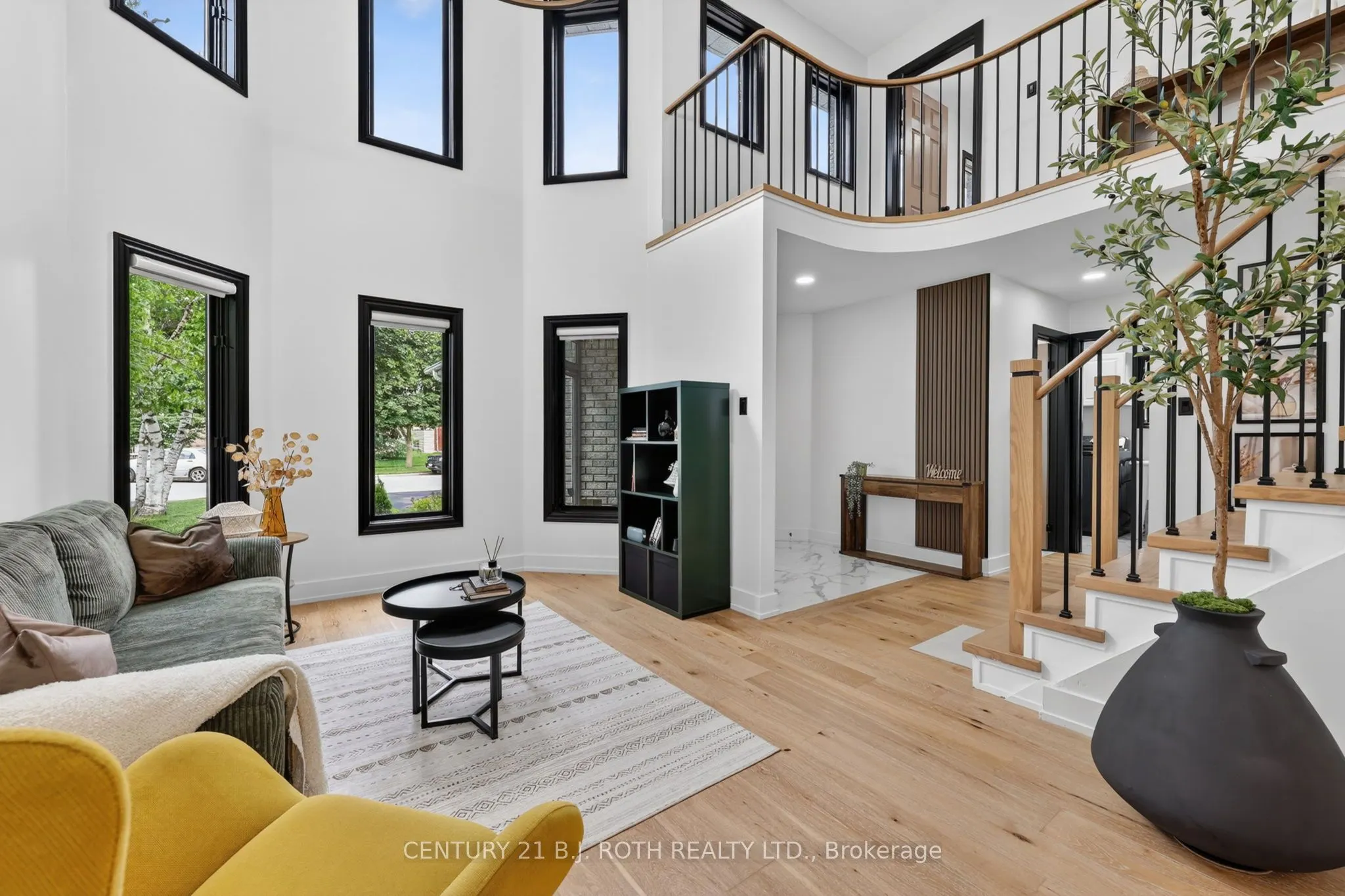 1077 CORRIE Street