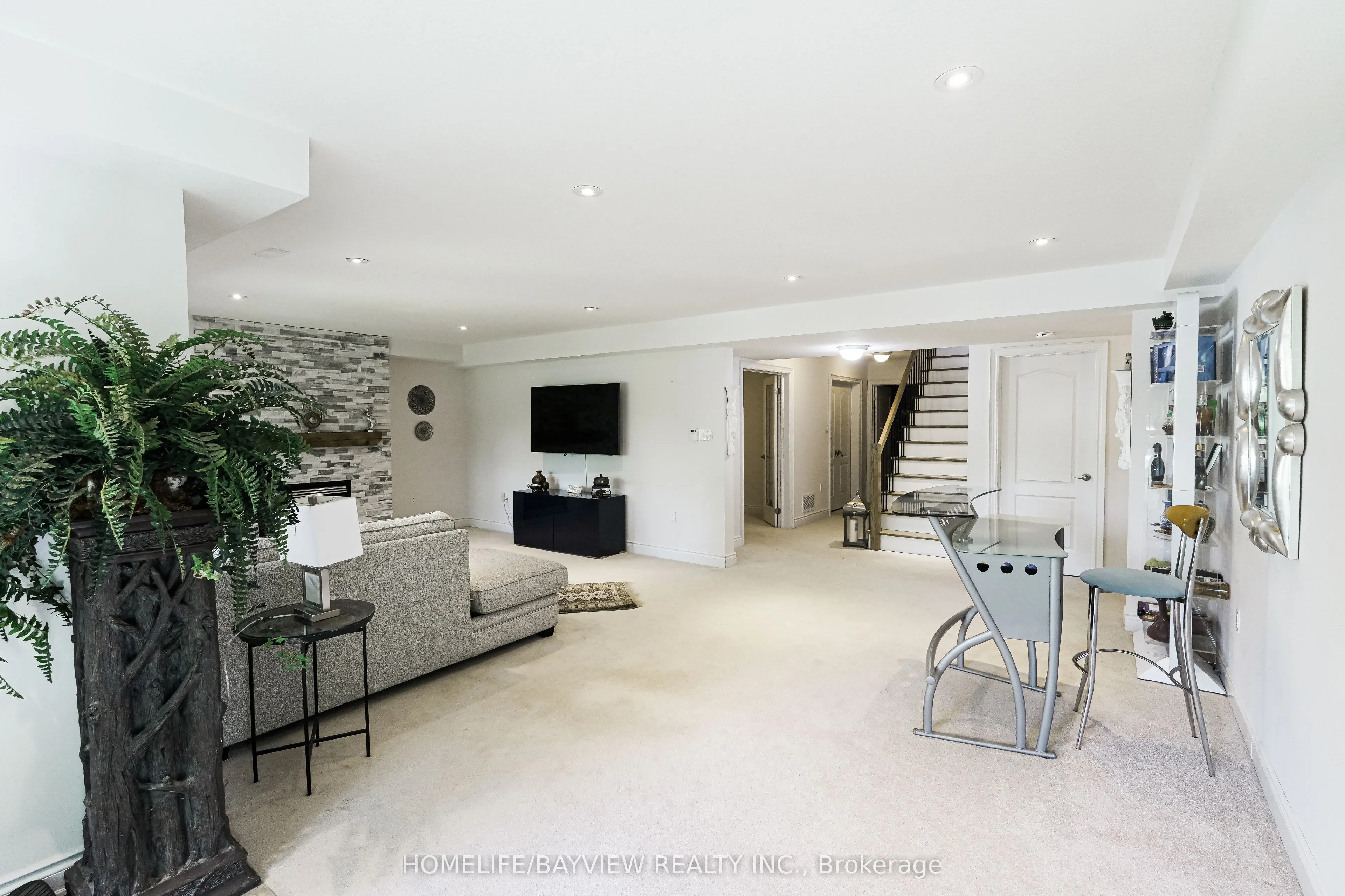 195 Ridge Way #4