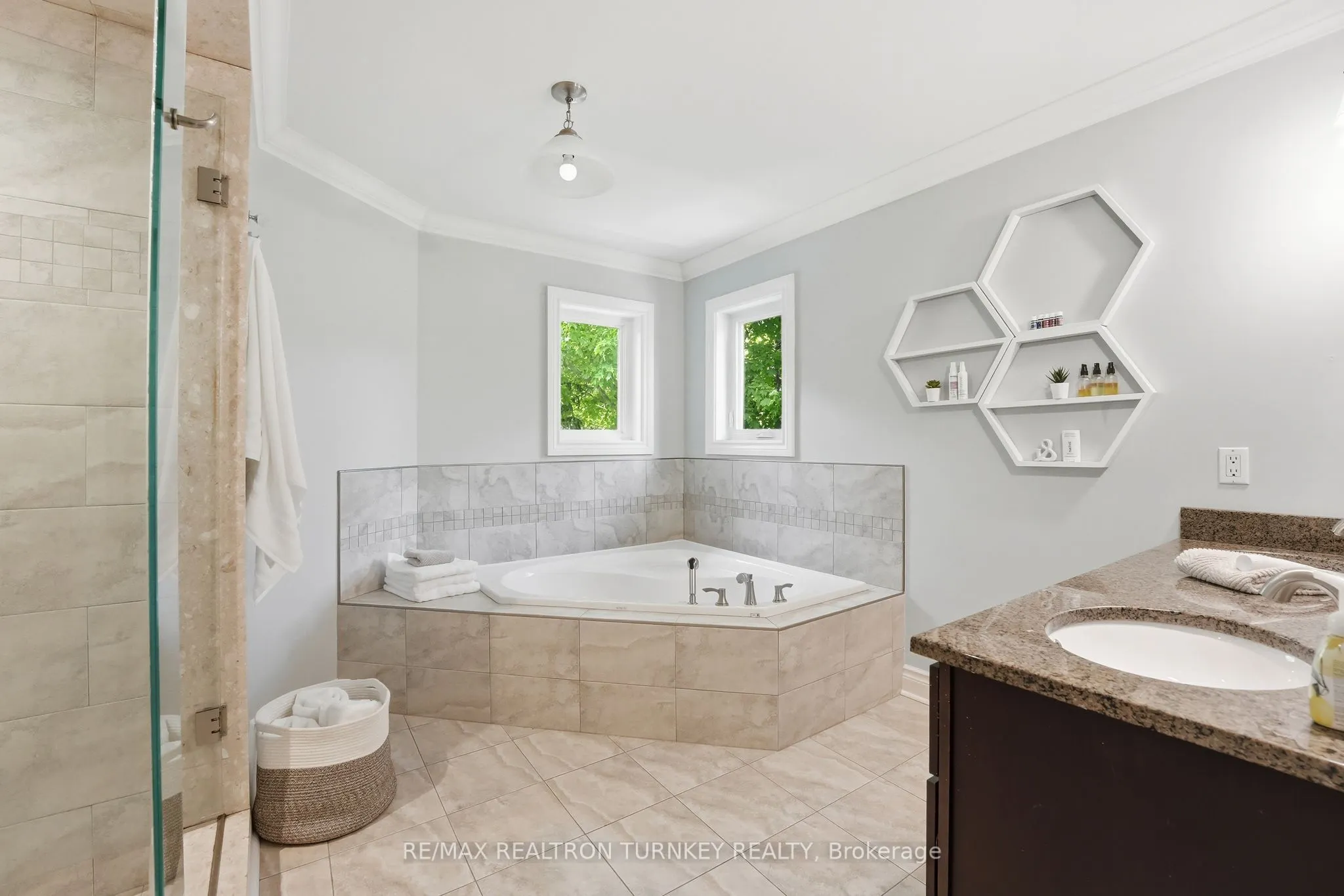 818 Exceller Circle