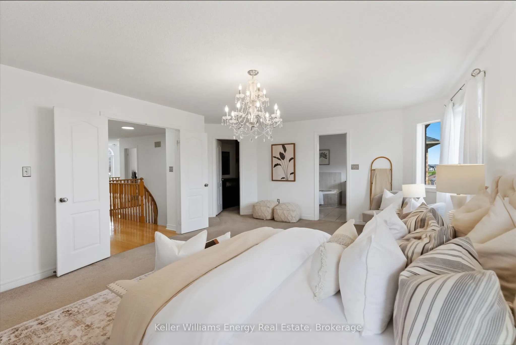 338 Dowson Loop
