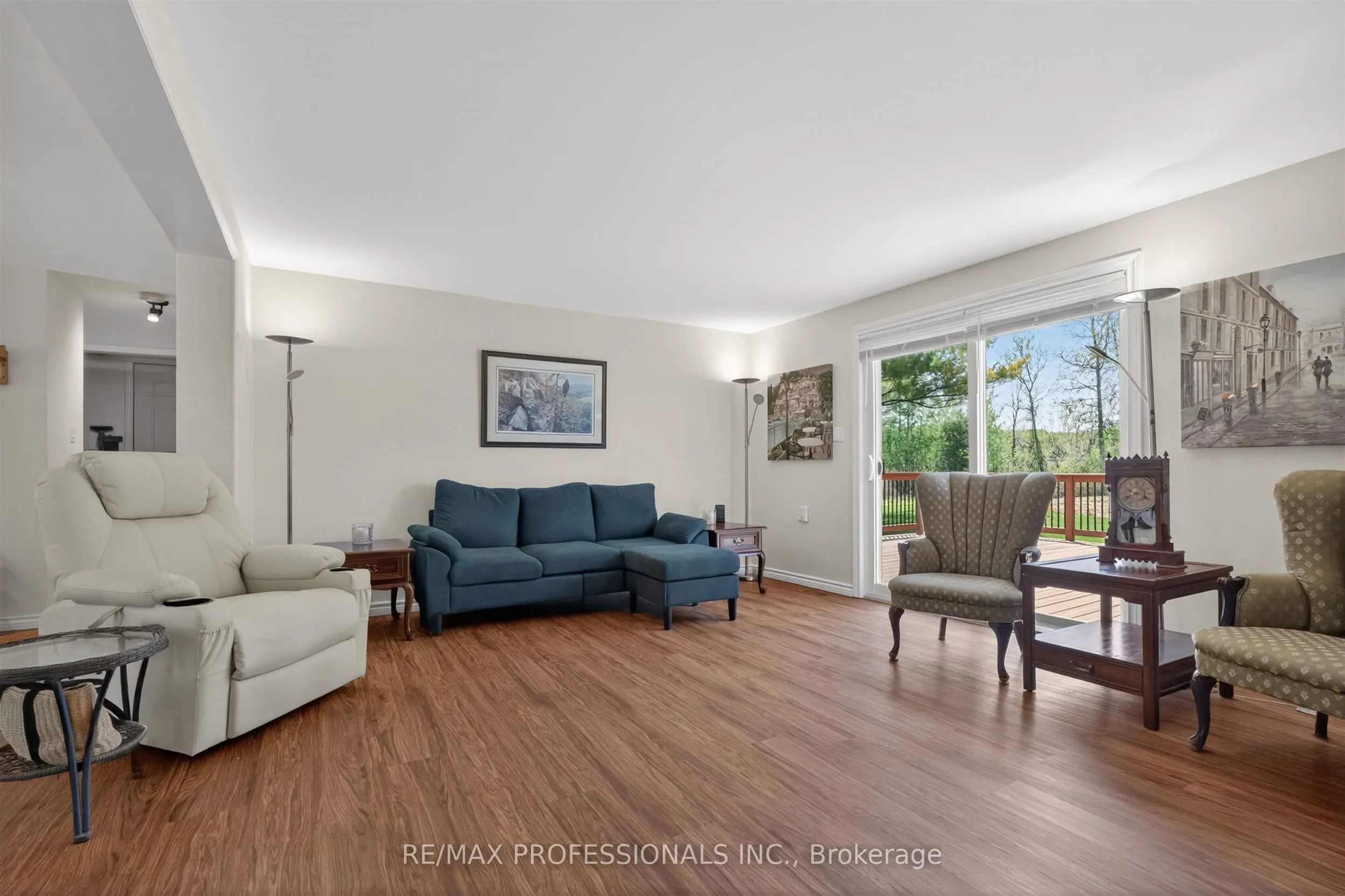 7 Tamarack Court