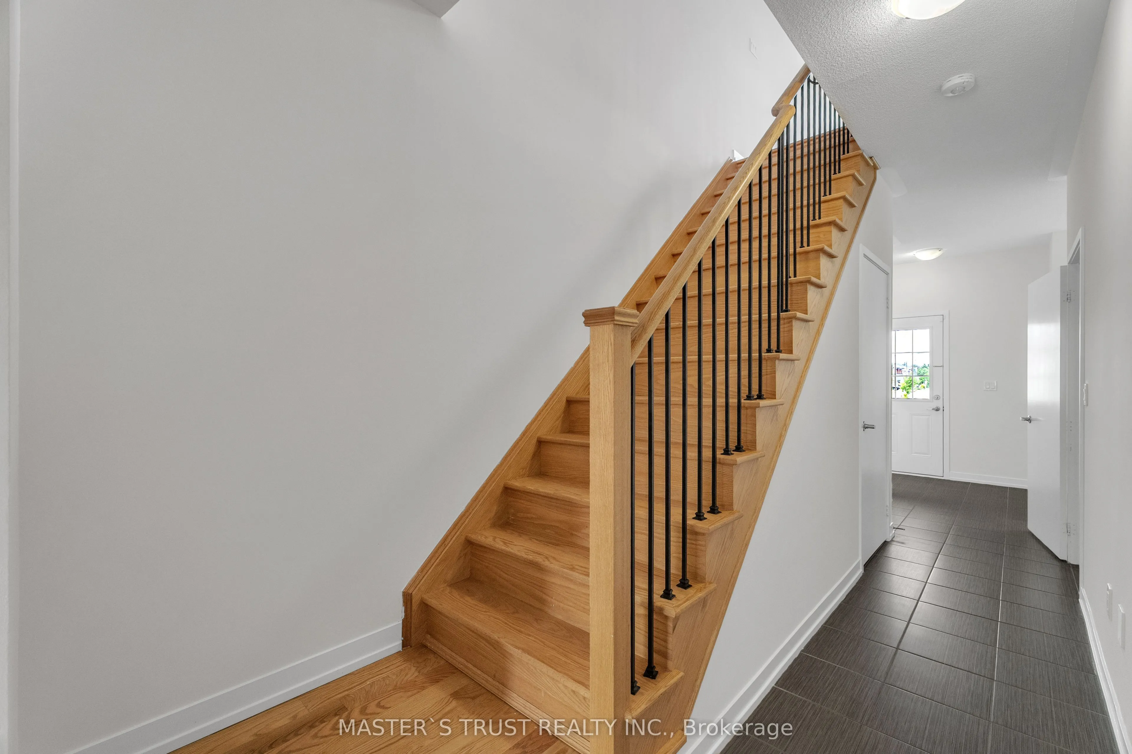 183 Harding Park Street