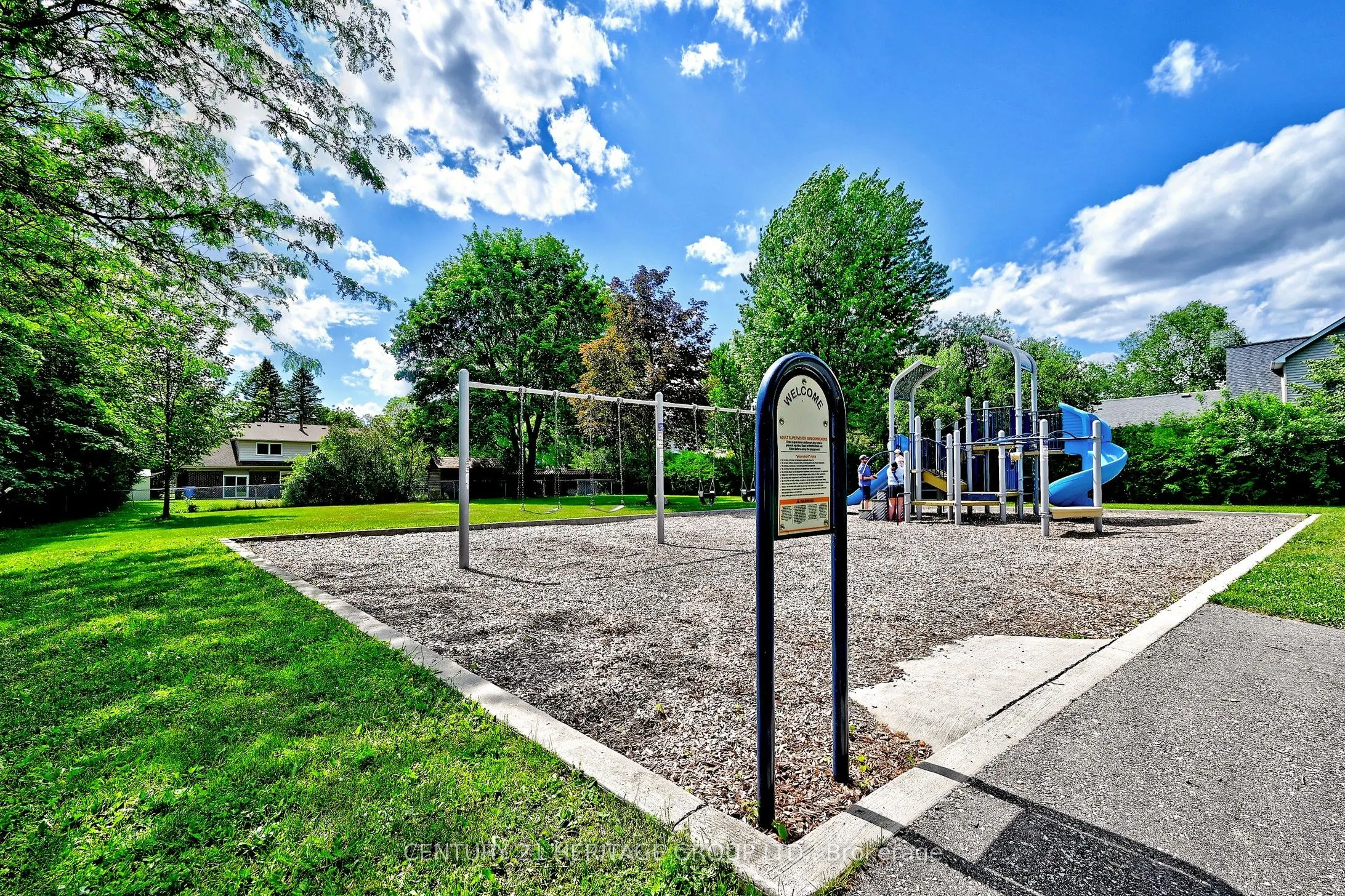 38 Grant Court