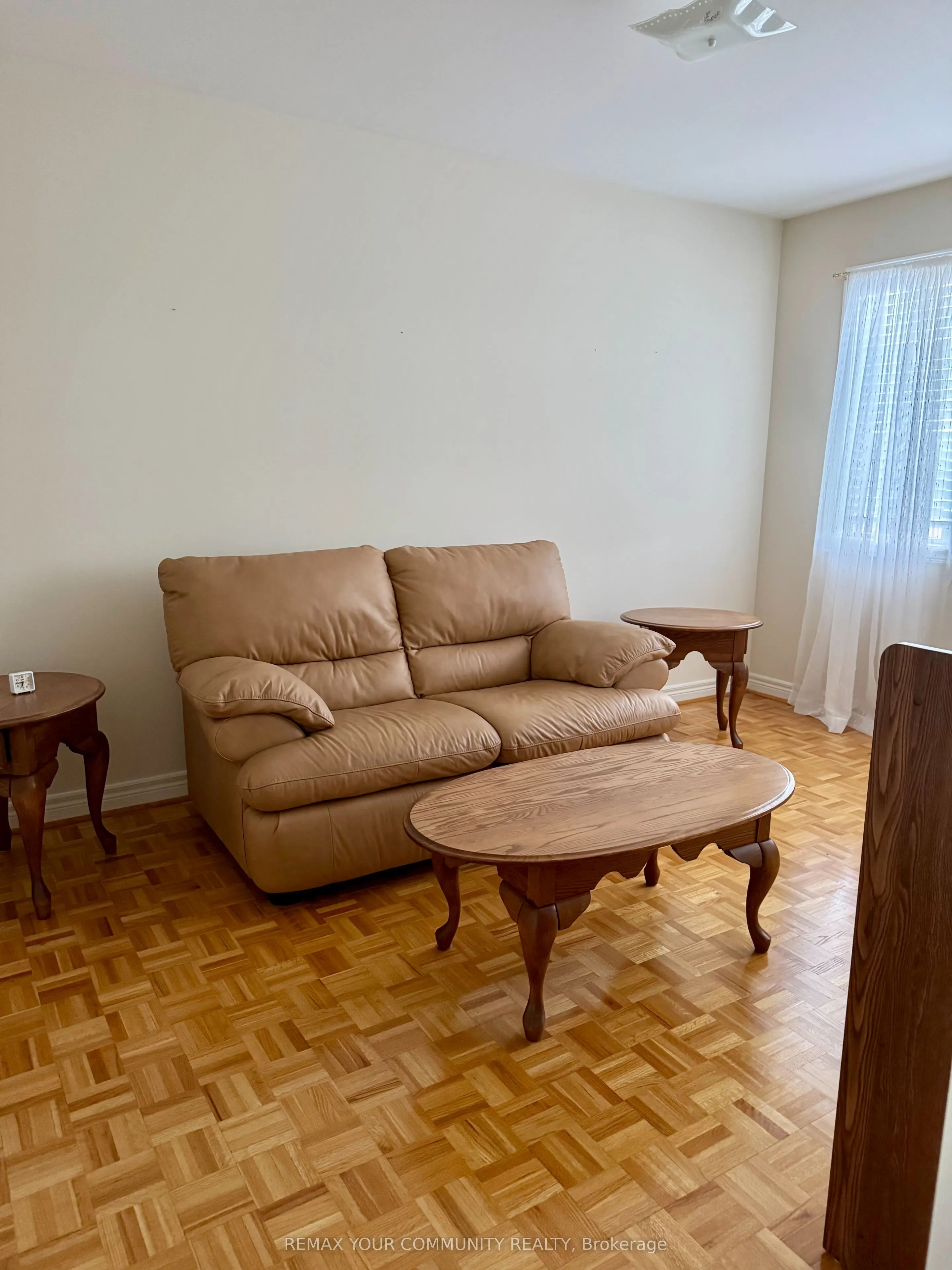 129 Colombo Crescent